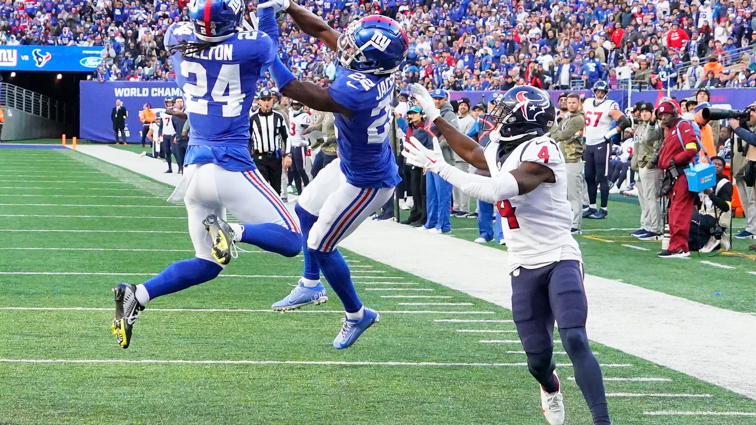 Giants' Dane Belton, Jason Pinnock each make huge play stepping in for Xavier McKinney