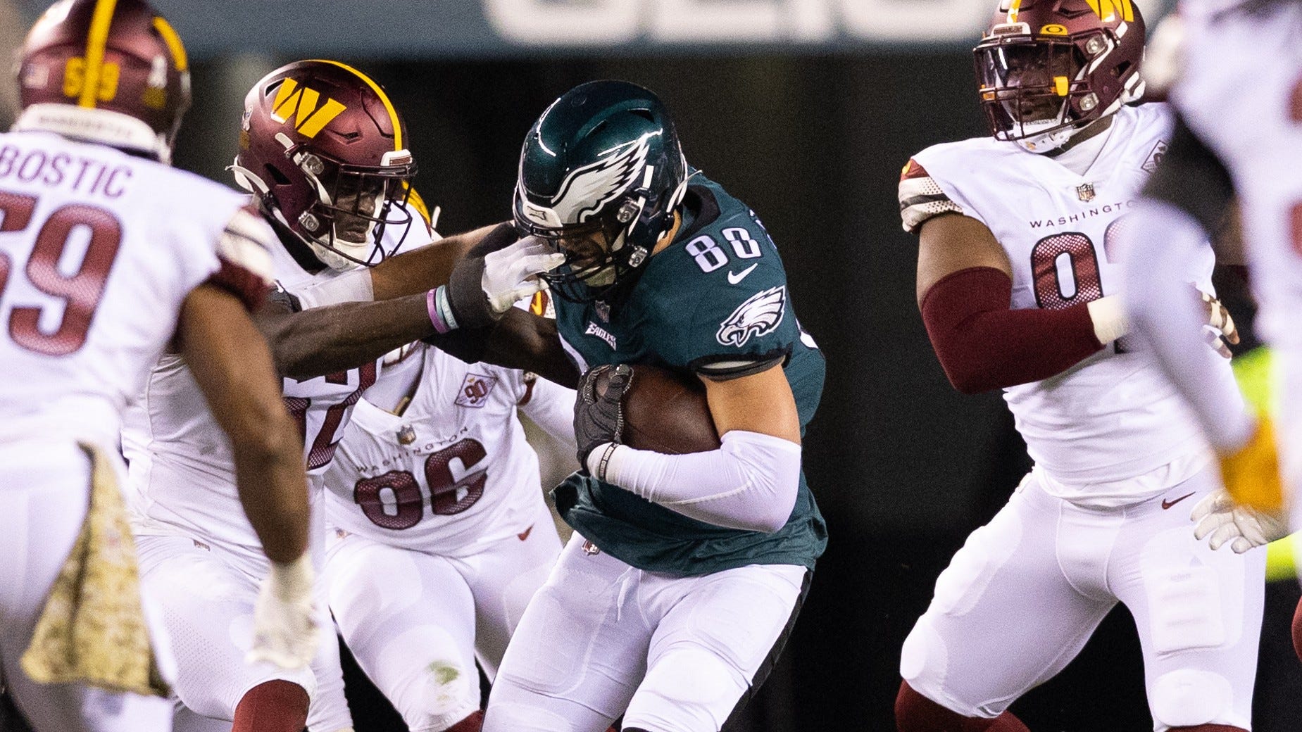 NFL Twitter angry after missed facemask call leads to Eagles fumble in Commanders win