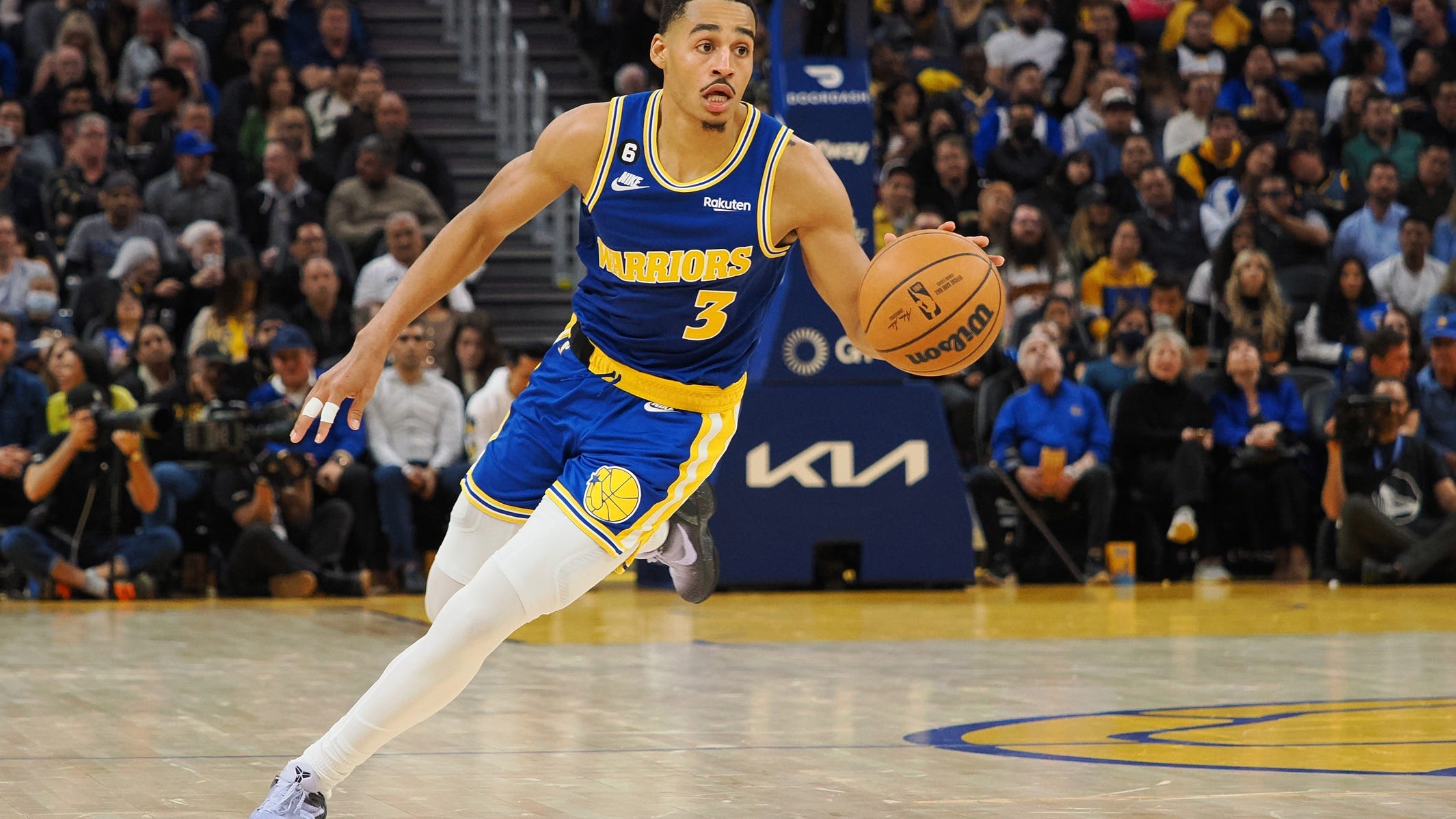 Warriors honor “Run TMC” with most joyous performance this season