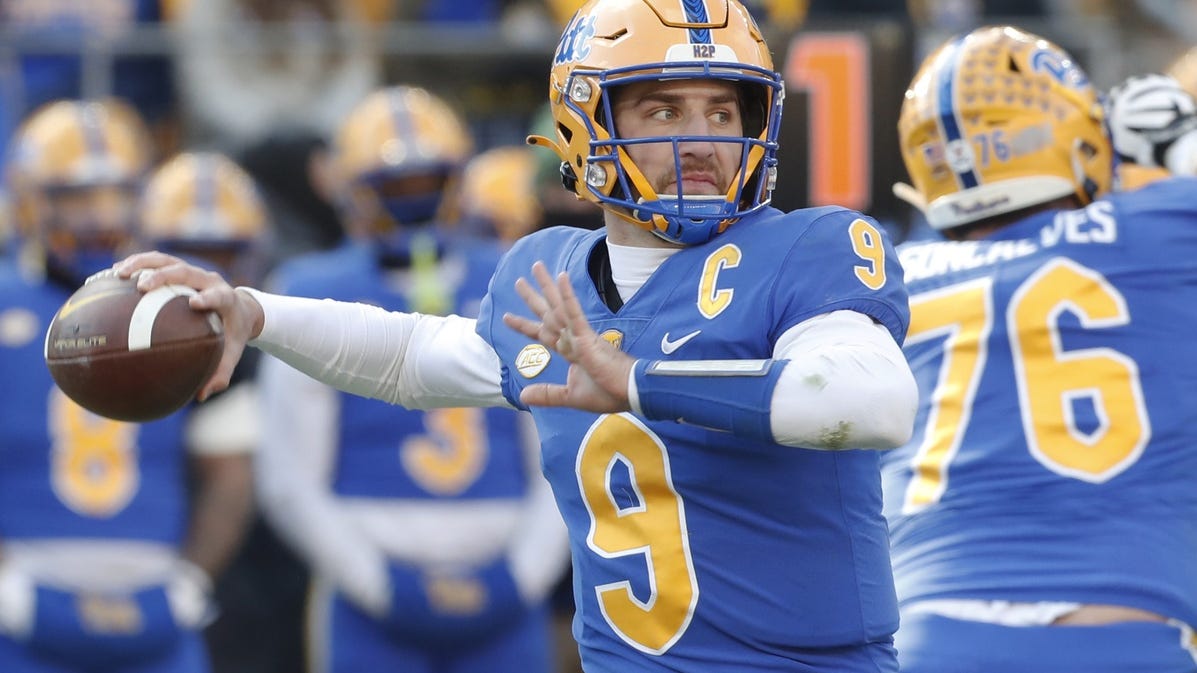 Kedon Slovis reportedly transferring out of Pitt, to the surprise of at least one teammate