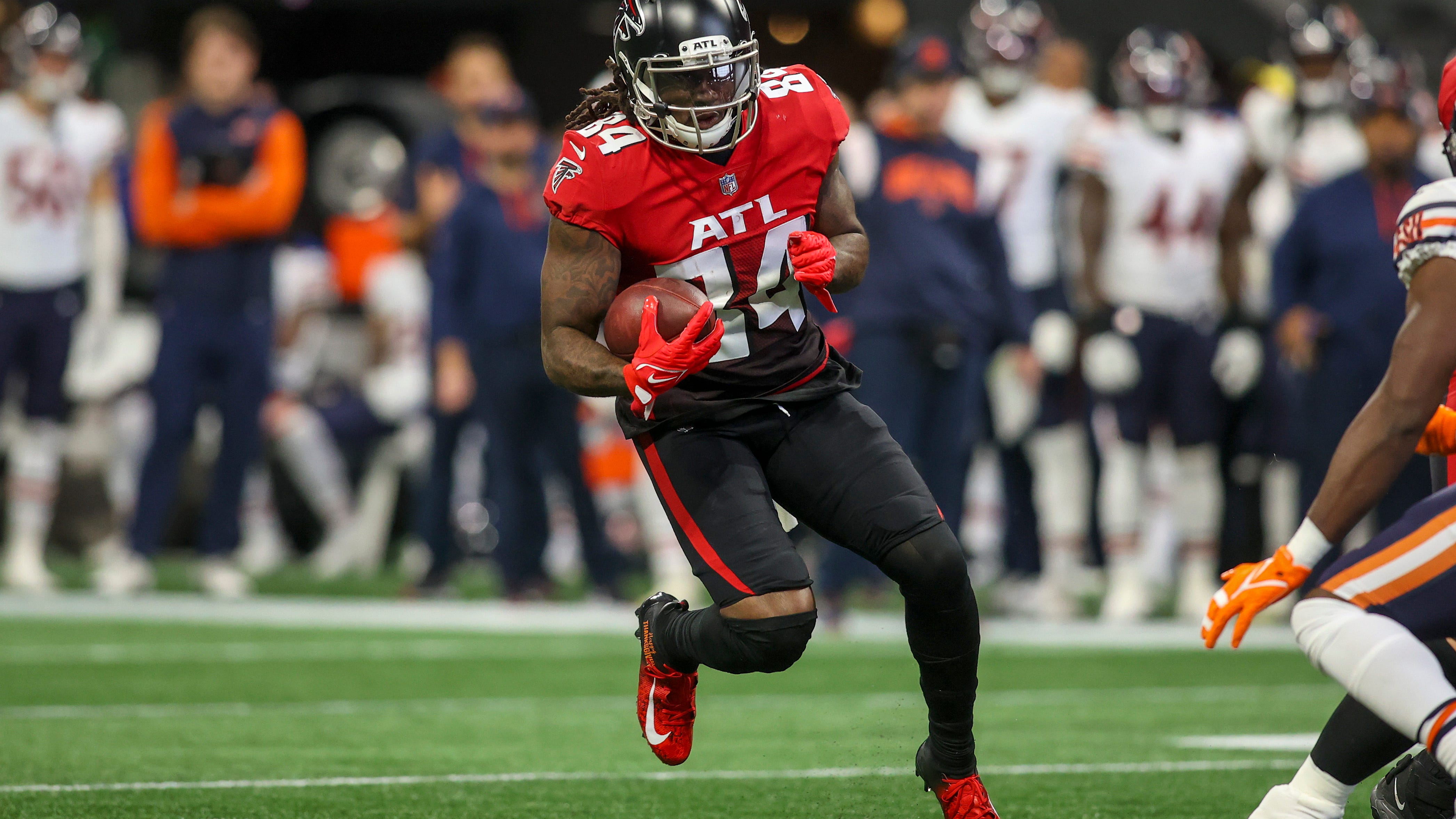 Watch: Falcons’ Patterson becomes ‘kick return king’ with record-setting TD