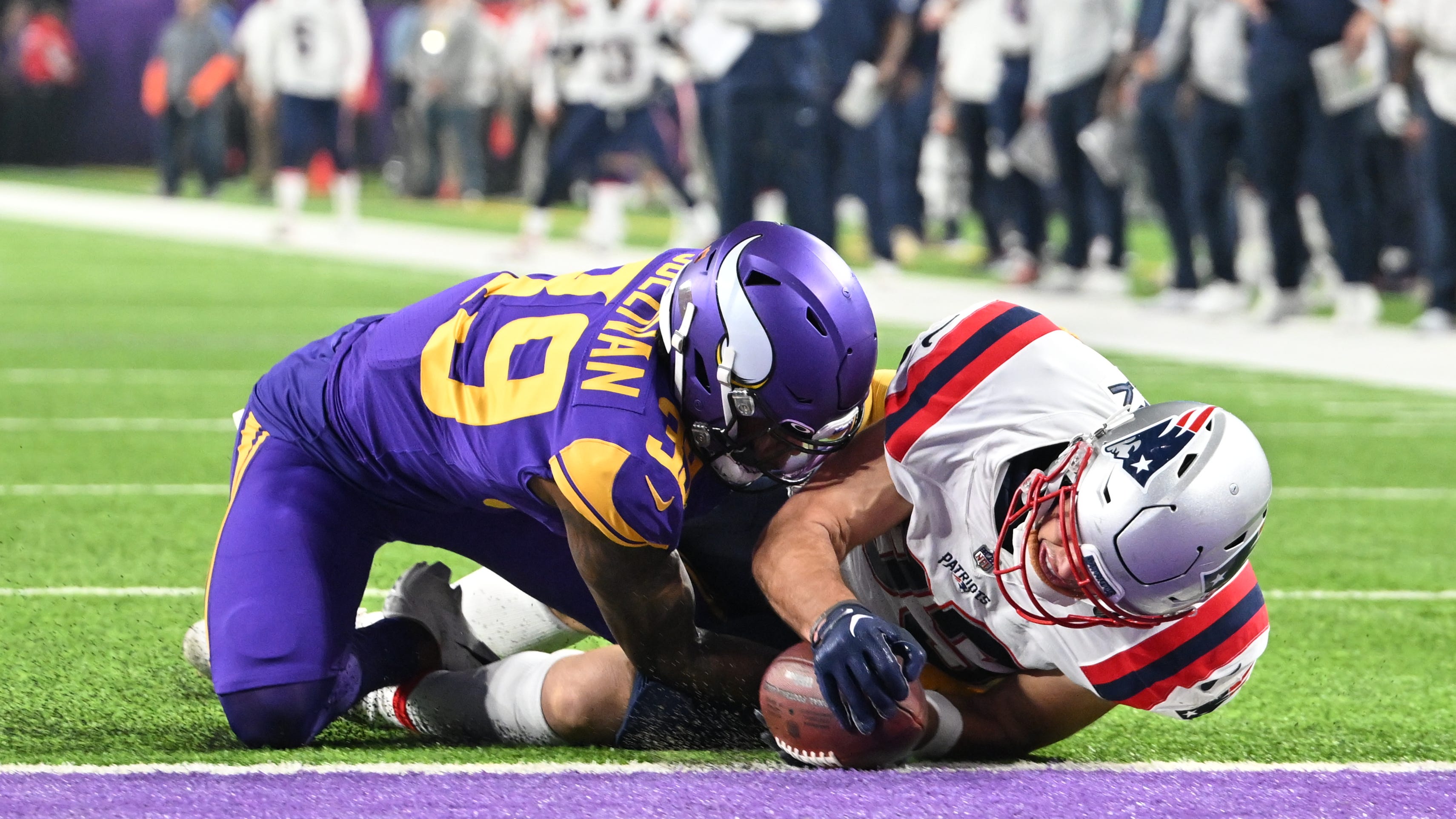Dez Bryant freaked out when Hunter Henry's touchdown got overturned