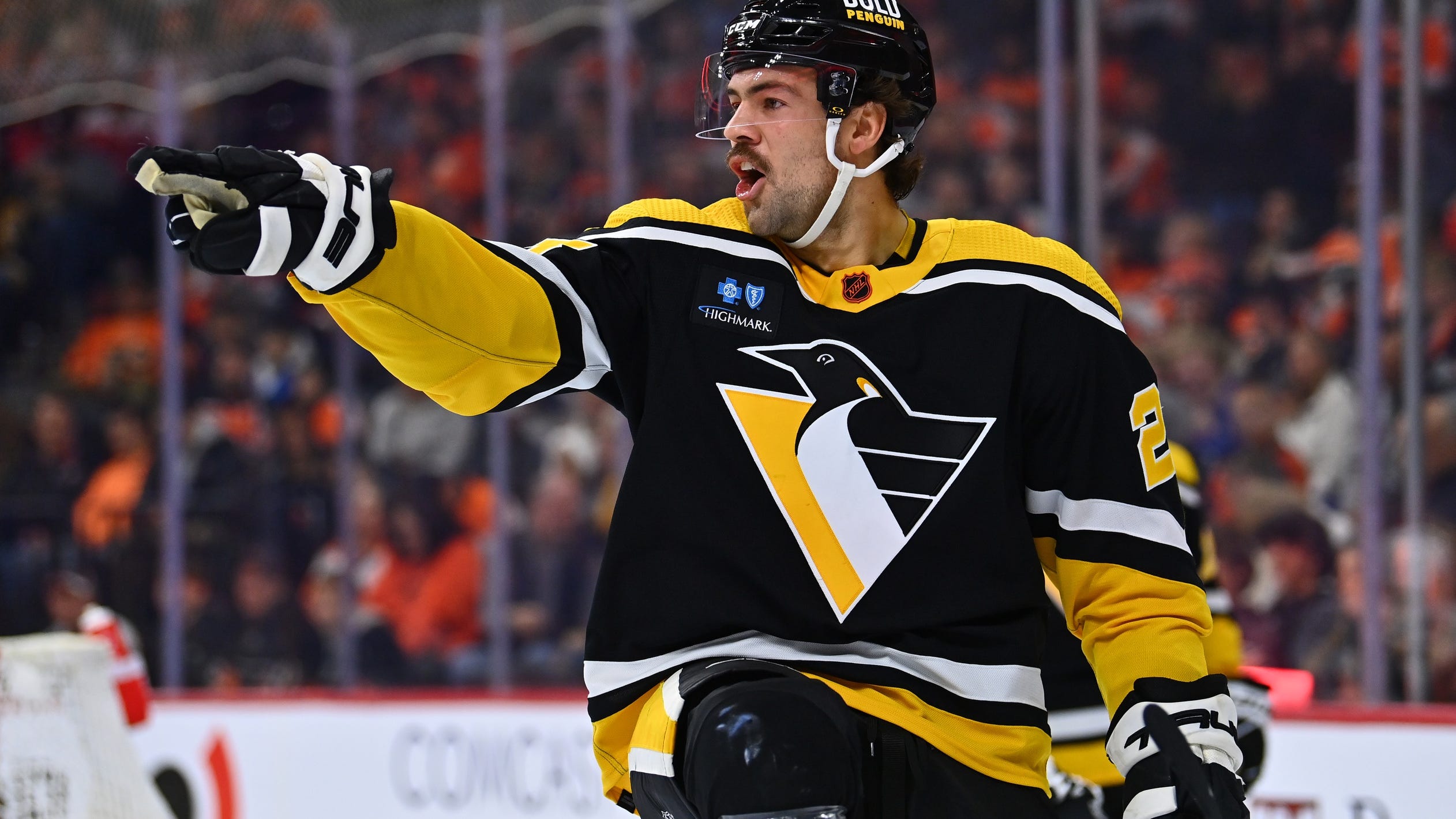 Pens extend qualifying offers to 5, but not Ryan Poehling