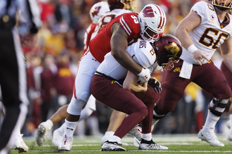 Keeanu Benton sack