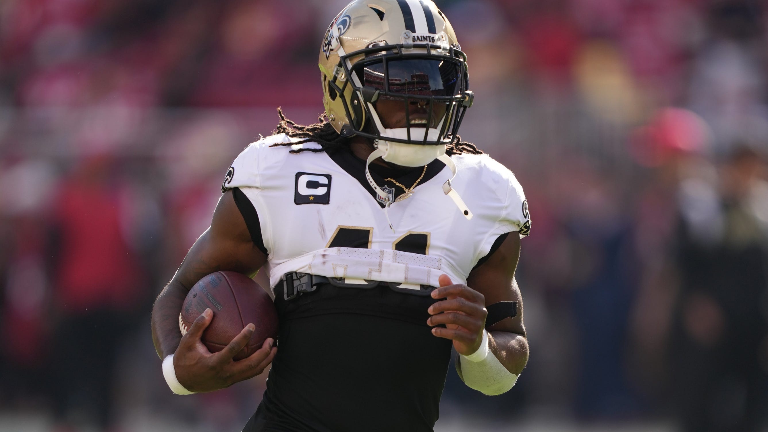 Alvin Kamara agrees to plea deal in nightclub beating; here's what to know