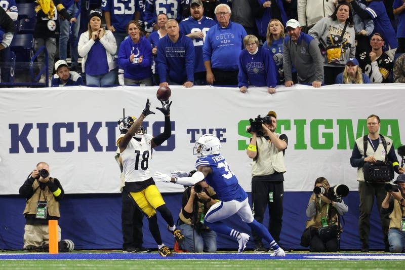 Pittsburgh Steelers wide receiver Diontae Johnson (18) cannot make a catch in the end zone while defended by Indianapolis Colts defensive back Brandon Facyson (31) during the second half at Lucas Oil ...