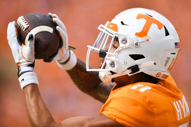 Tennessee's Jalin Hyatt (11) makes the catch in stride for a touchdown during a game between Tennessee and Alabama in Neyland Stadium, on Saturday, Oct. 15, 2022. Tennessee vs Alabama