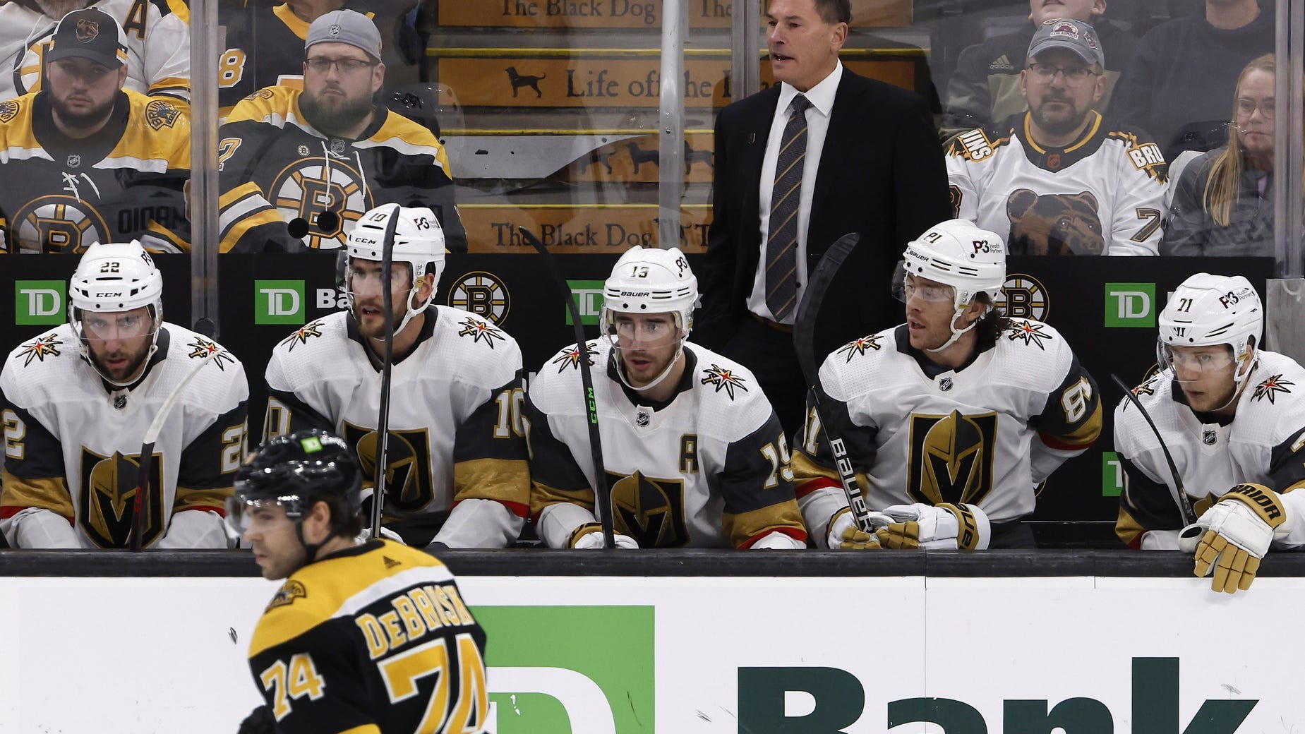 Bruce Cassidy's Golden Knights end Bruins' record home winning streak