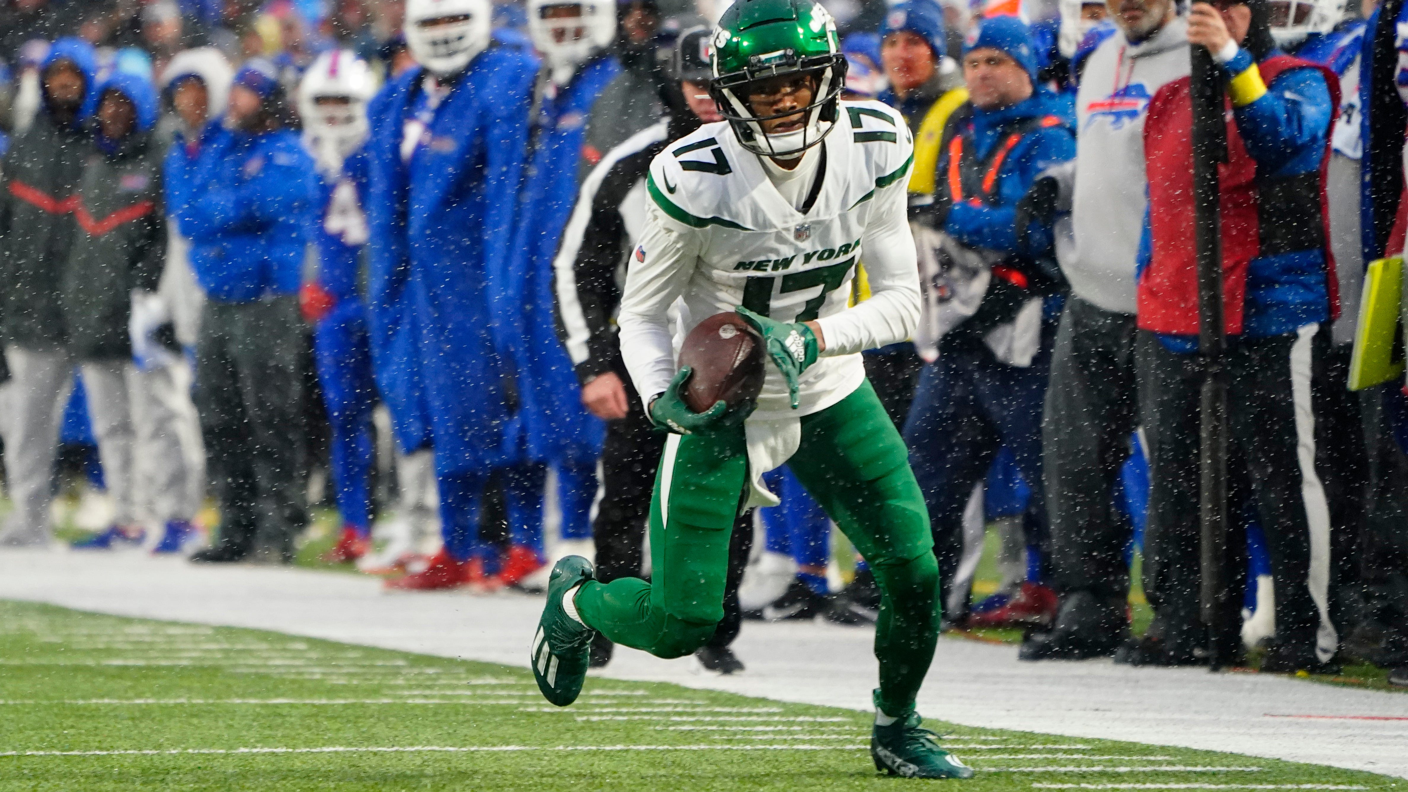 Garrett Wilson's message to Aaron Rodgers: 'We have a better team than the Raiders'