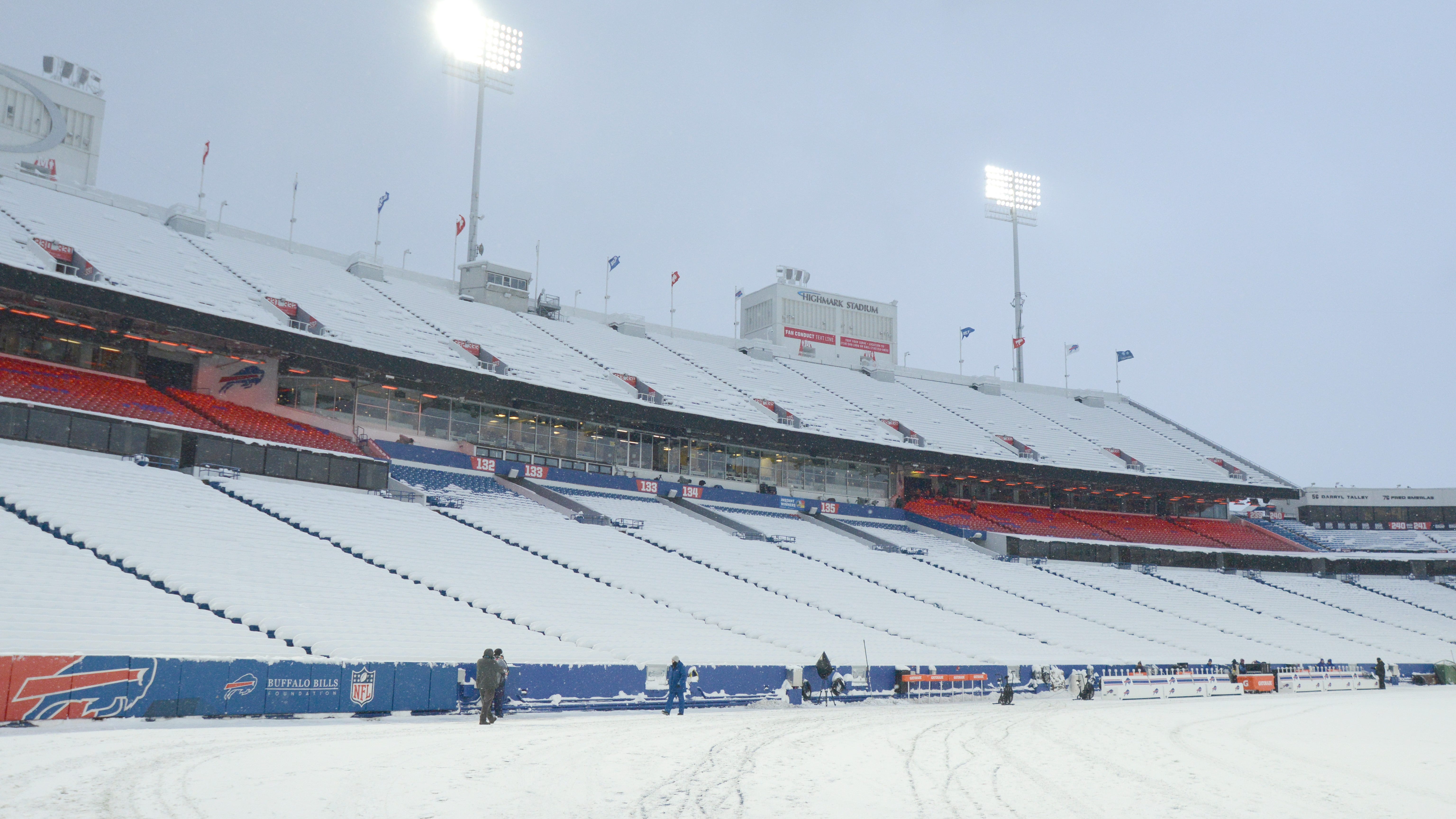 Bills seeking shovelers ahead of Sunday's playoff game against Steelers