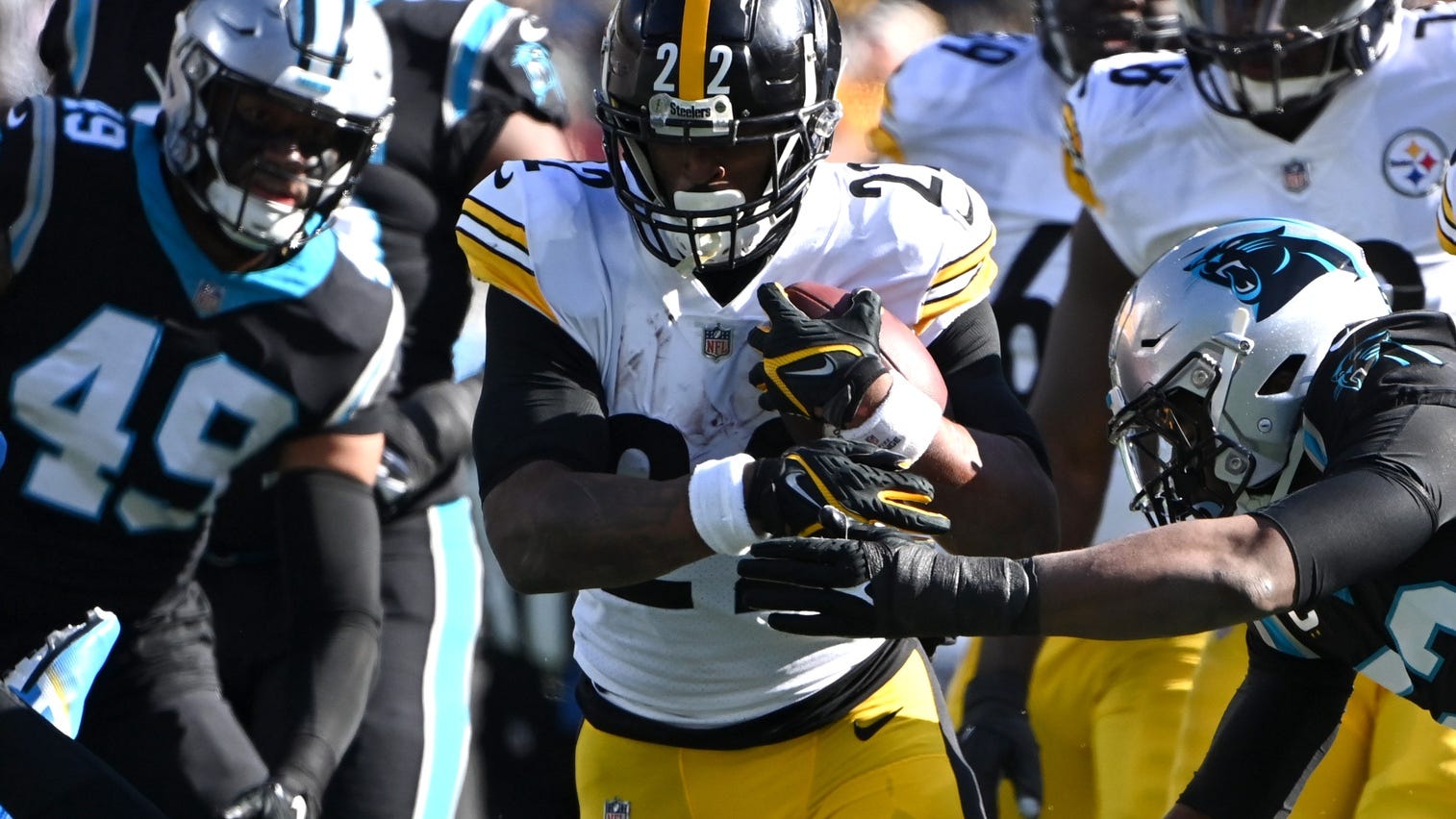 Harris sad about payment for running backs