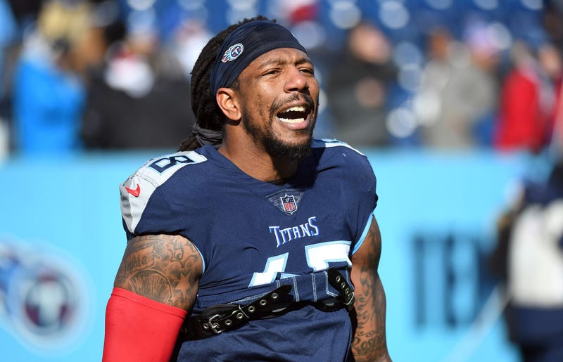 Tennessee Titans linebacker Bud Dupree (48) leaves the field after warmups before the game against the Houston Texans