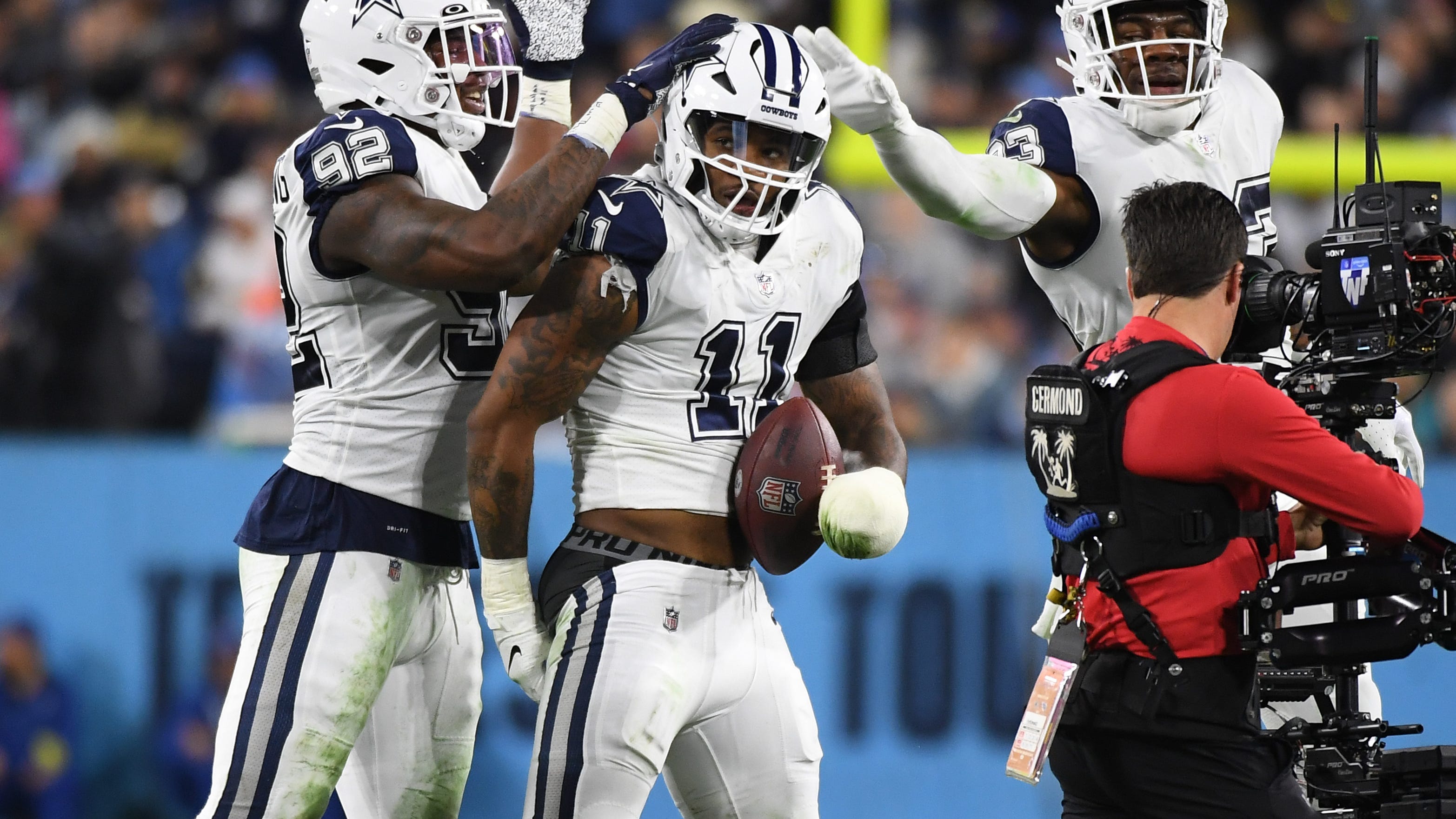 Cowboys LB Micah Parsons 'playing 8 positions' in 2023?