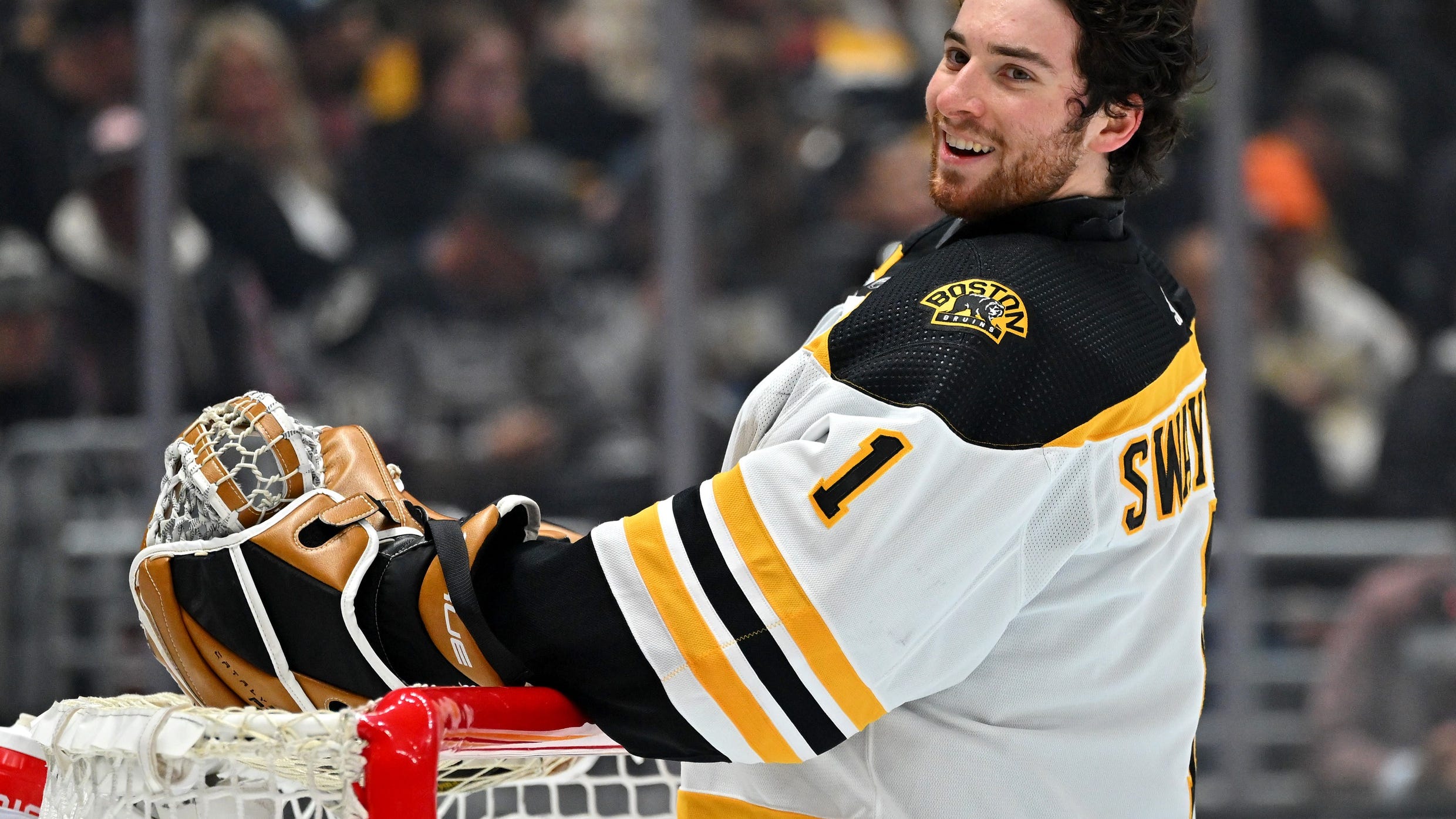 Top 6 reasons the Bruins shouldn’t even think about trading Jeremy Swayman