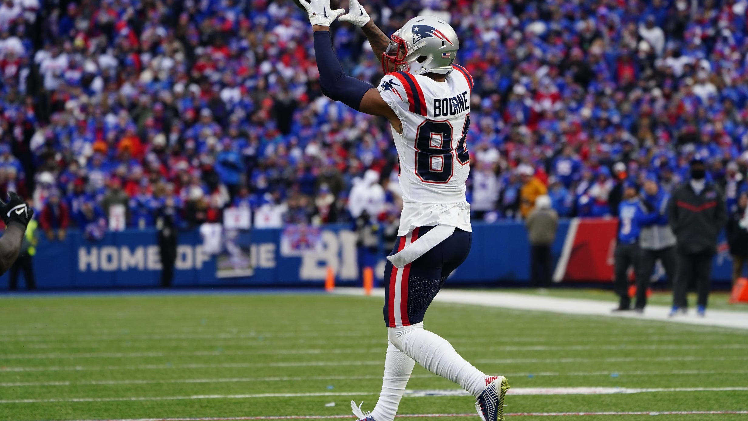 Report: Patriots turning down calls on WR Kendrick Bourne