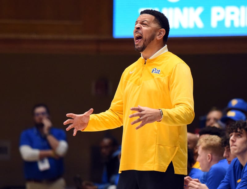 Jeff Capel screaming