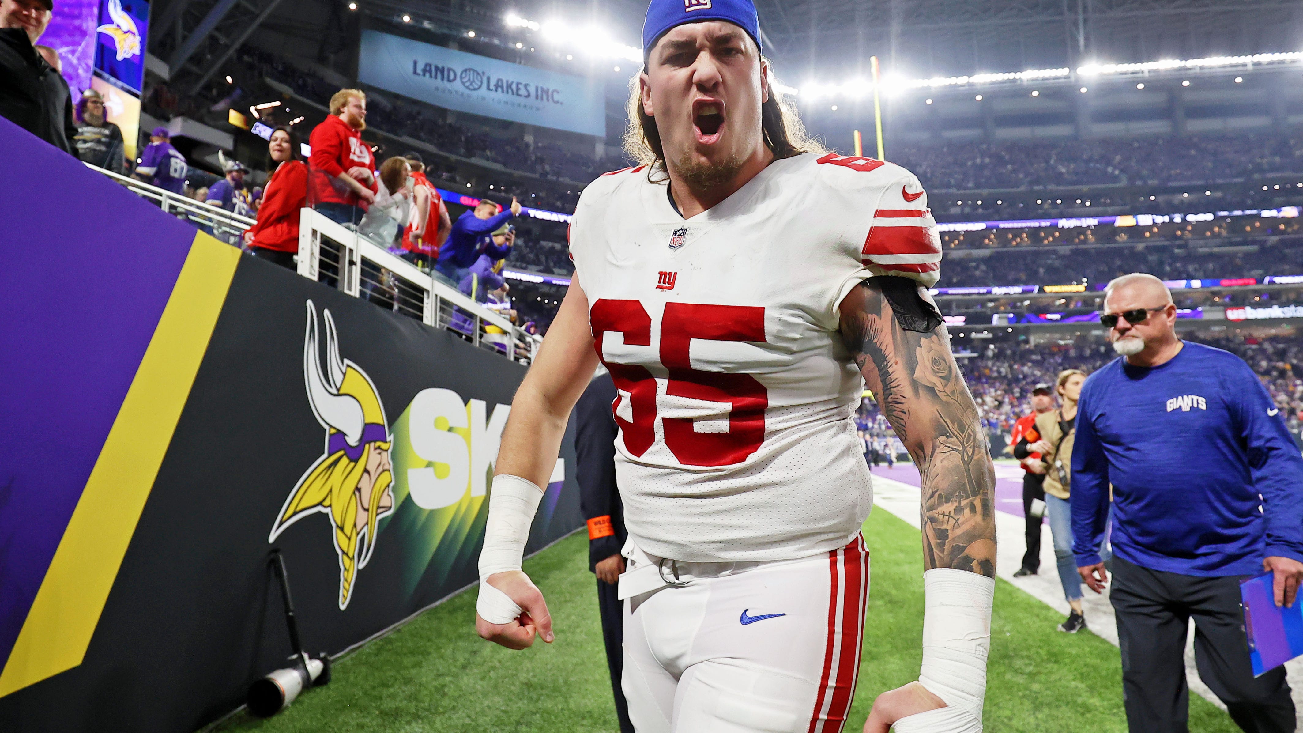 Report: Nick Gates signs three-year deal with Washington Commanders