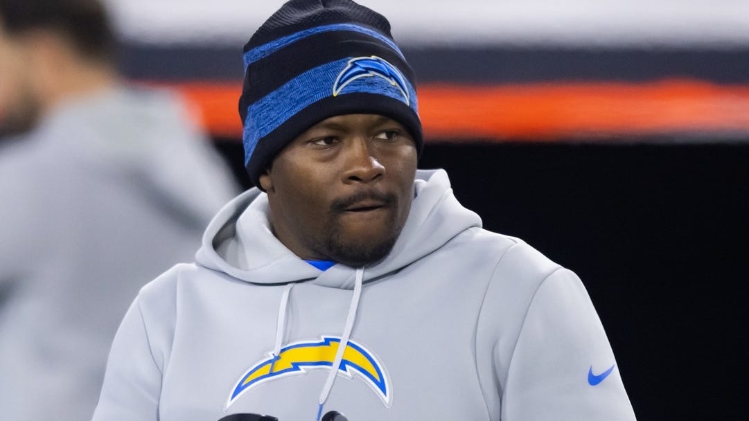 Saints expected to hire former Chargers assistant as new RBs coach