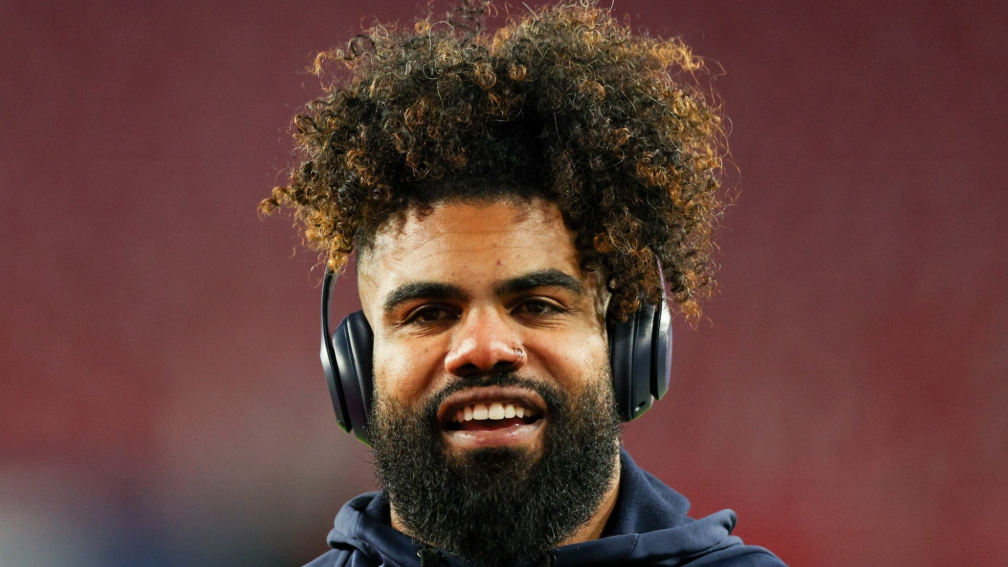 Jerry Jones comments on Ezekiel Elliott's future with the Cowboys