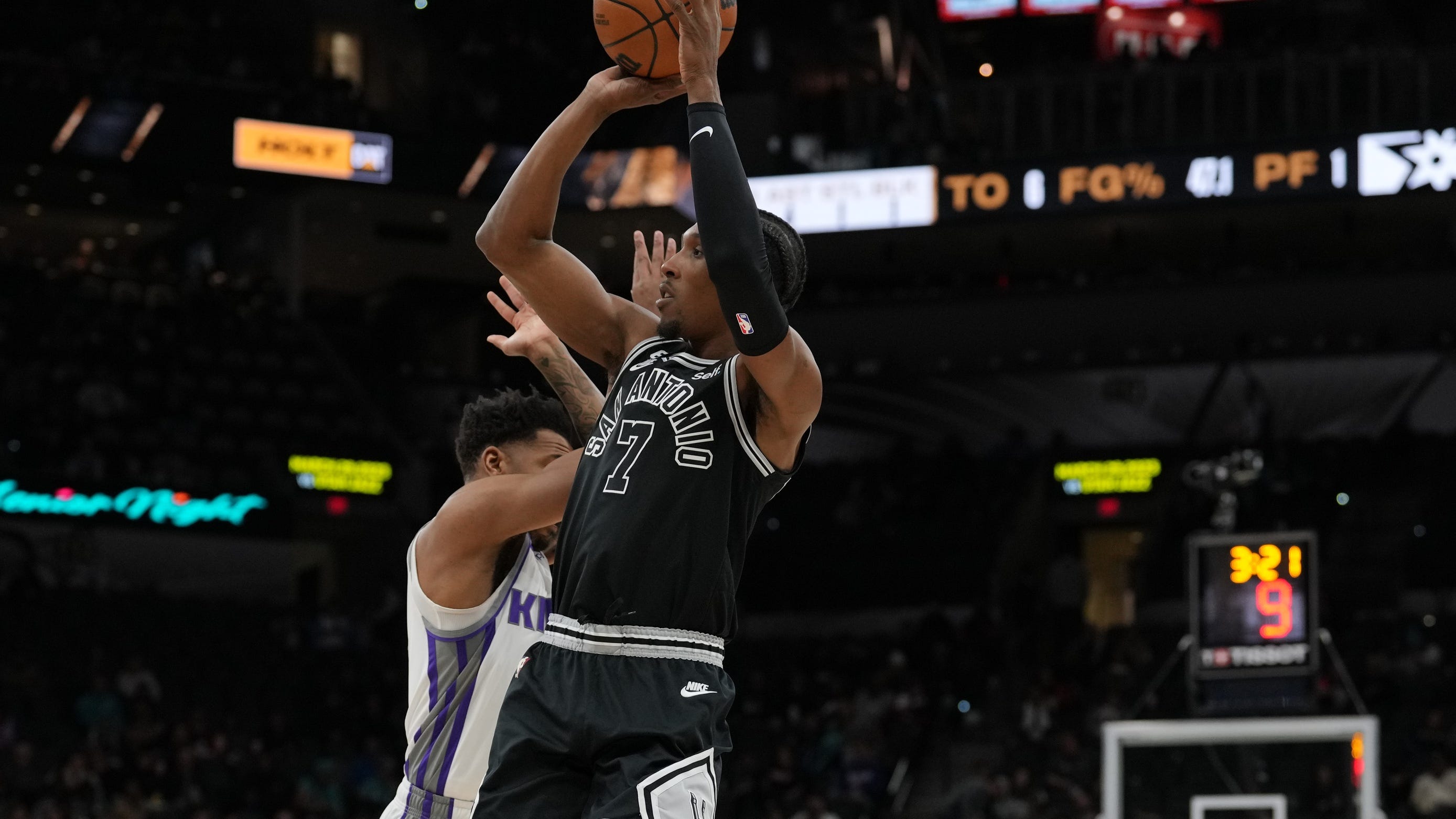 Pelicans swing trade for Spurs SG Josh Richardson at NBA trade deadline