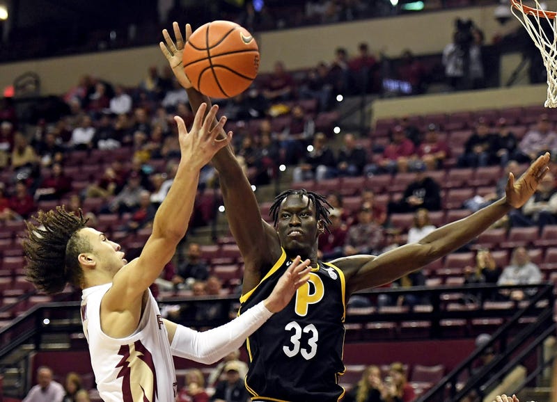 Federiko Federiko on defense