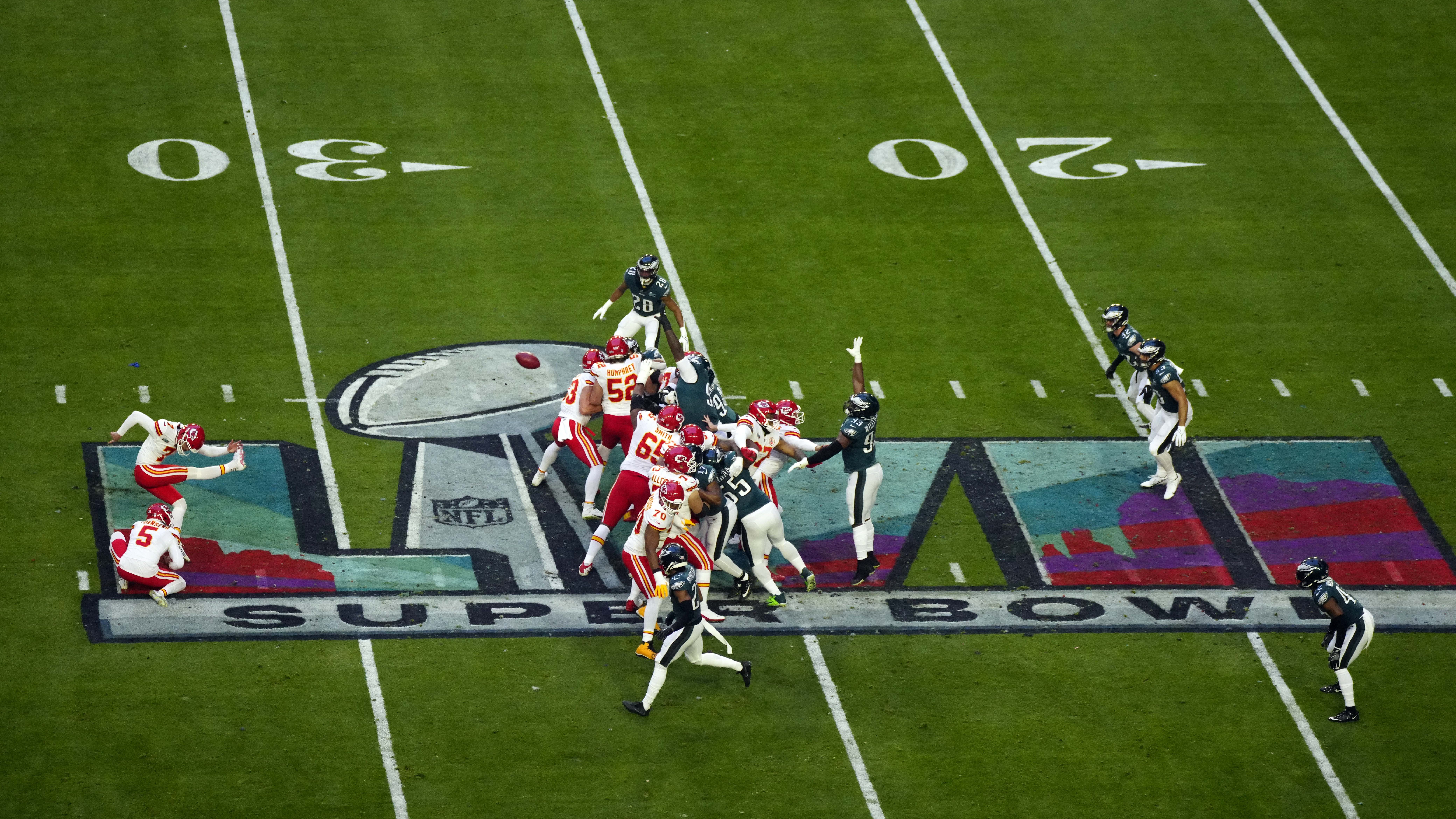 Jason La Canfora blasts NFL for shameful field conditions in Super Bowl