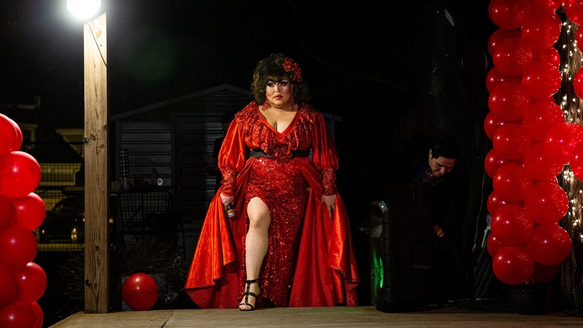 Drag queens say they can't perform in Florida