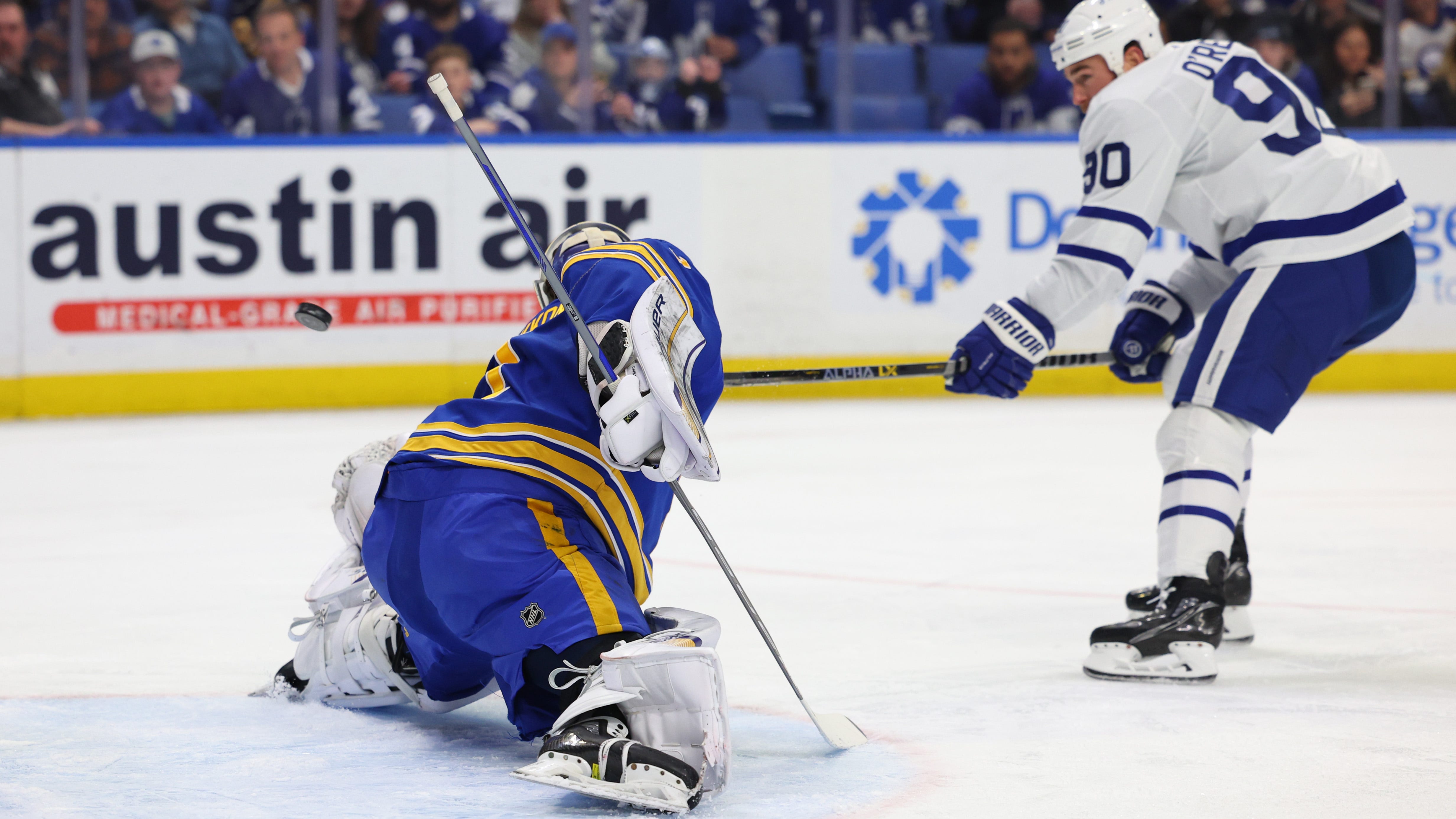 O'Reilly nets hat-trick in Maple Leafs win over Sabres