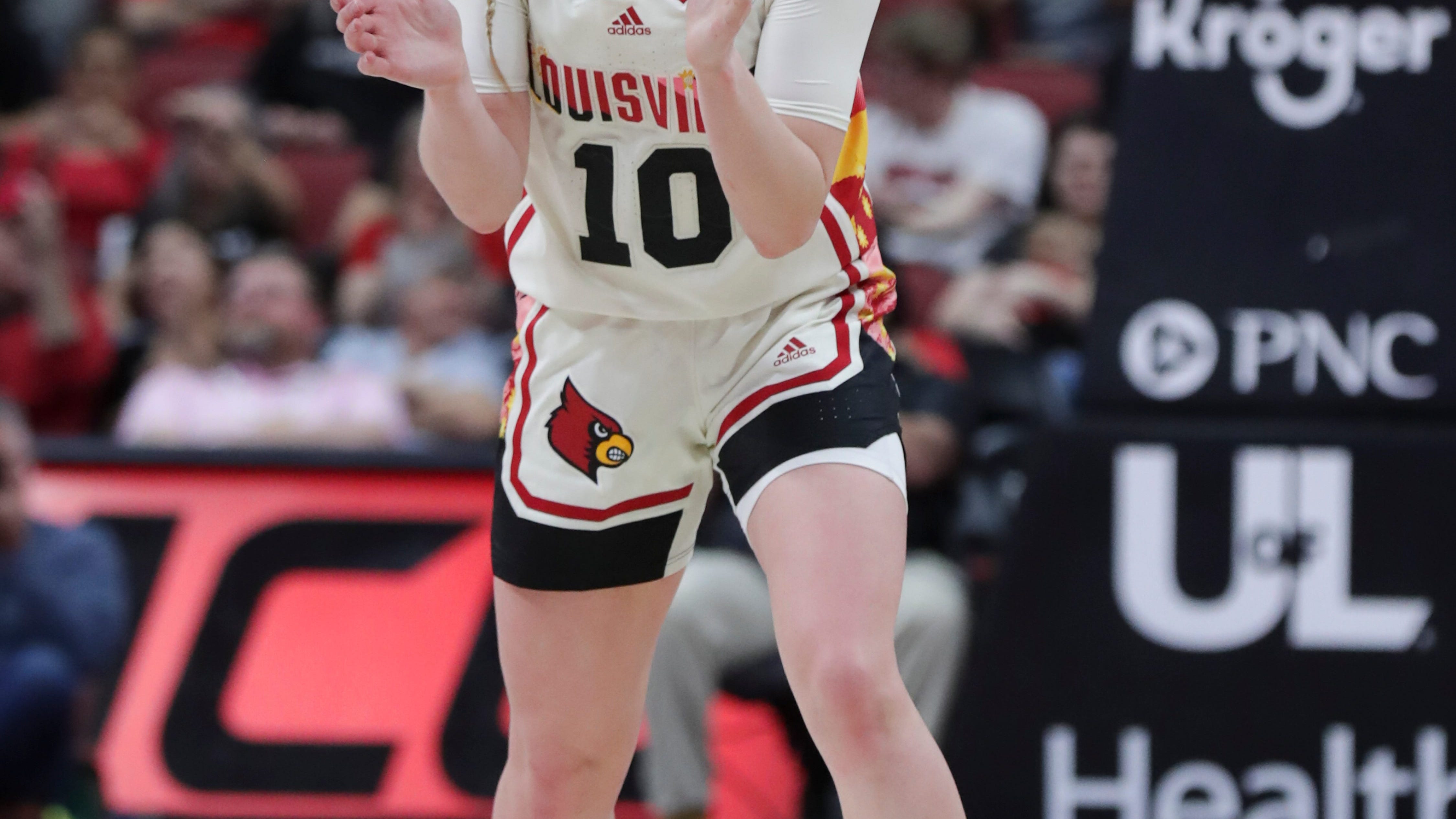 LSU hosting top women's basketball transfer Hailey Van Lith