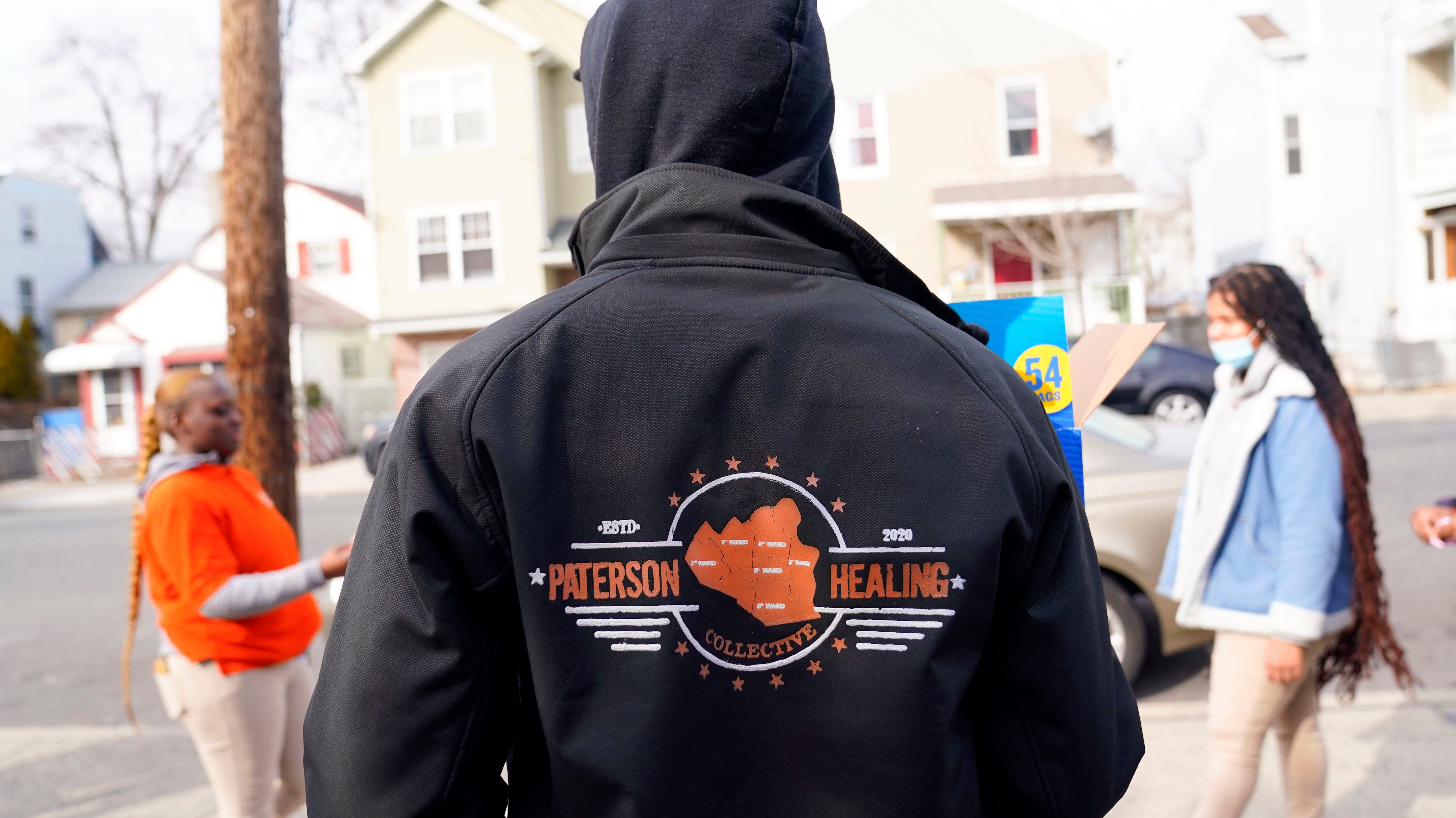 NJ police fatally shoot anti-violence worker during mental health crisis: report