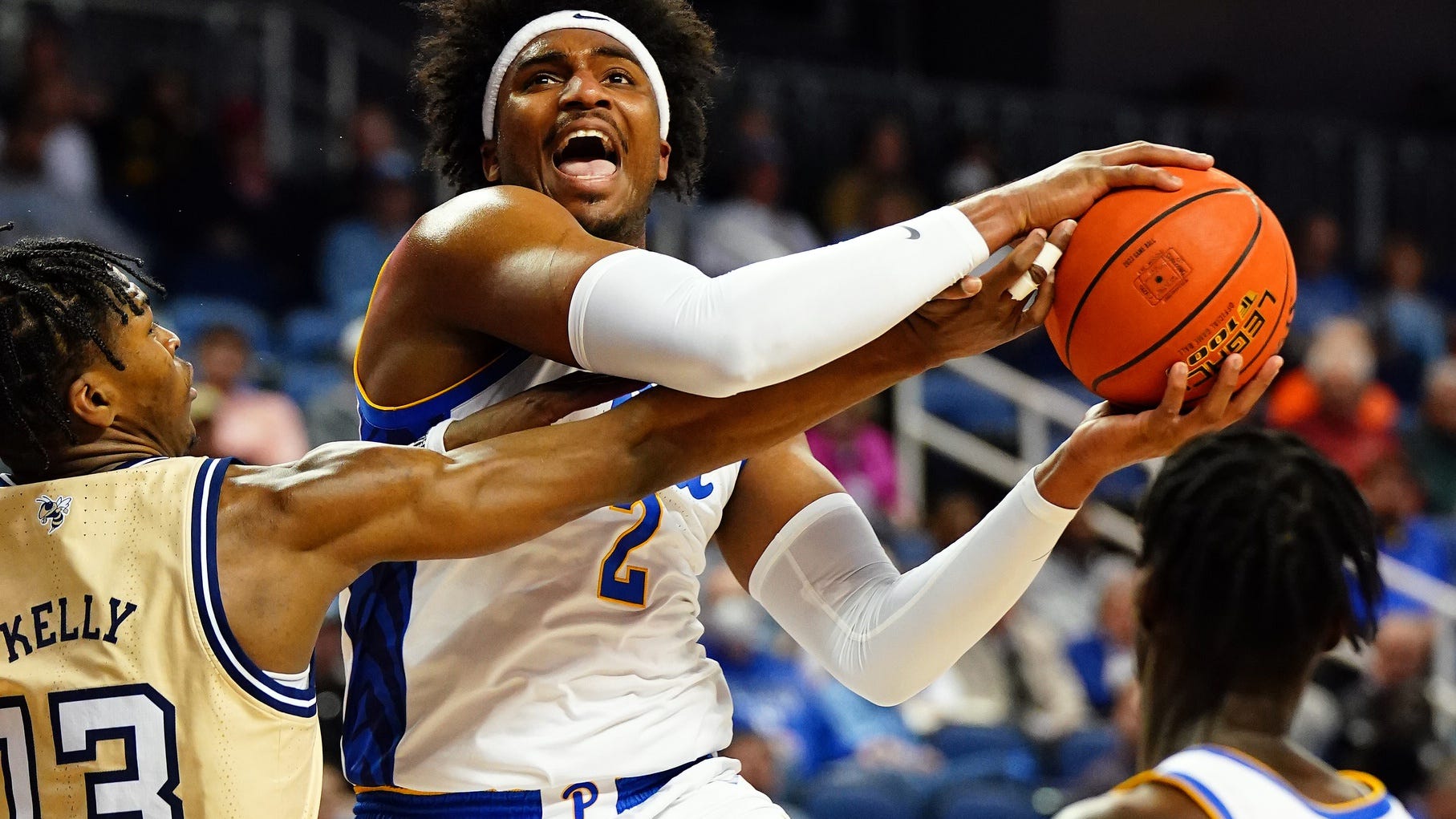 Burton/Hinson with big plays late as Pitt advances in ACC