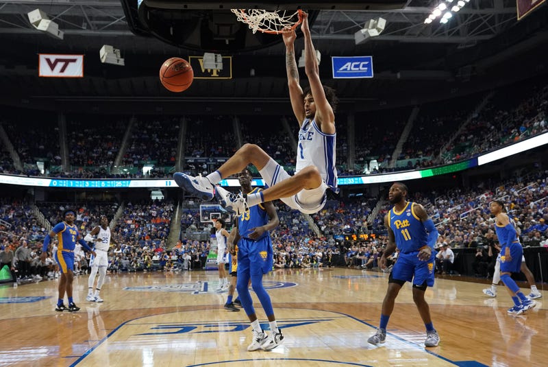 Duke dunks on Pitt