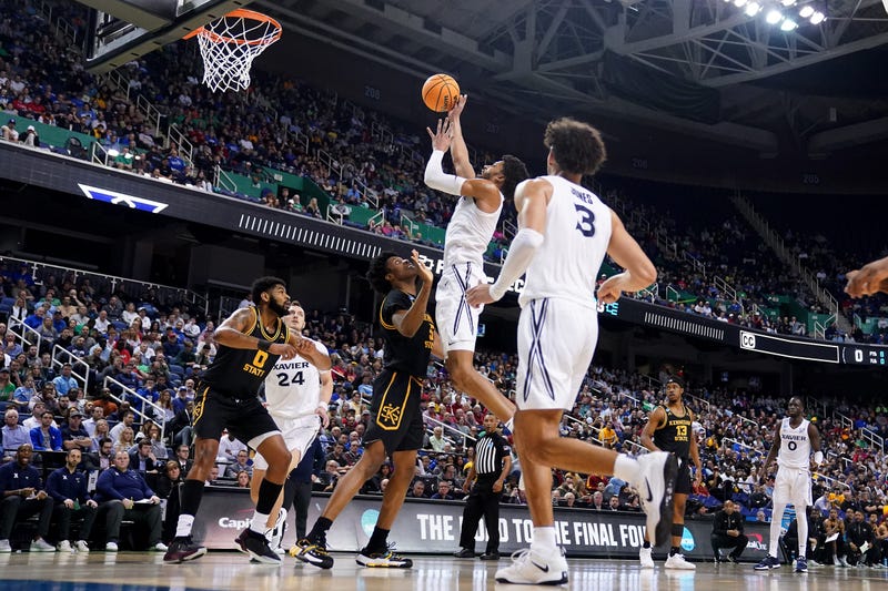 Hunter rising for Xavier