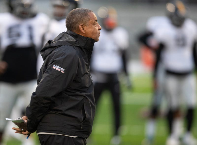 Pittsburgh Maulers head coach Ray Horton watches his team practice in Canton