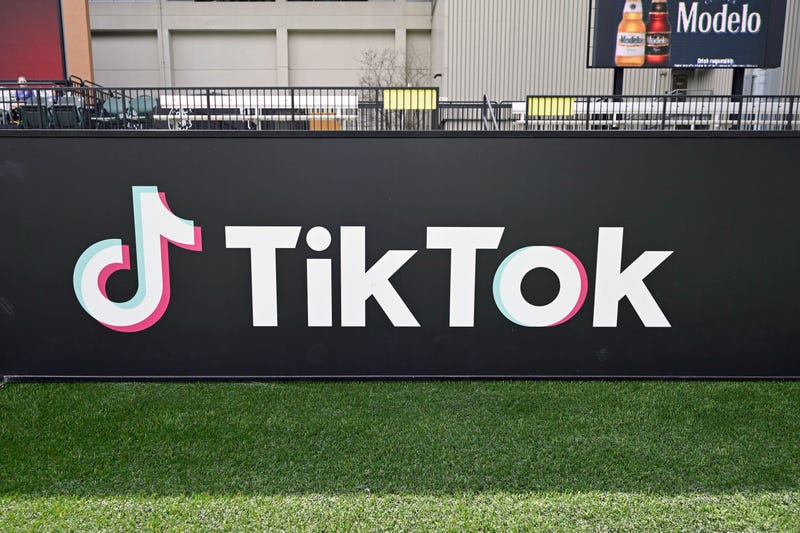 Beware Of The "Benadryl Challenge" On TikTok