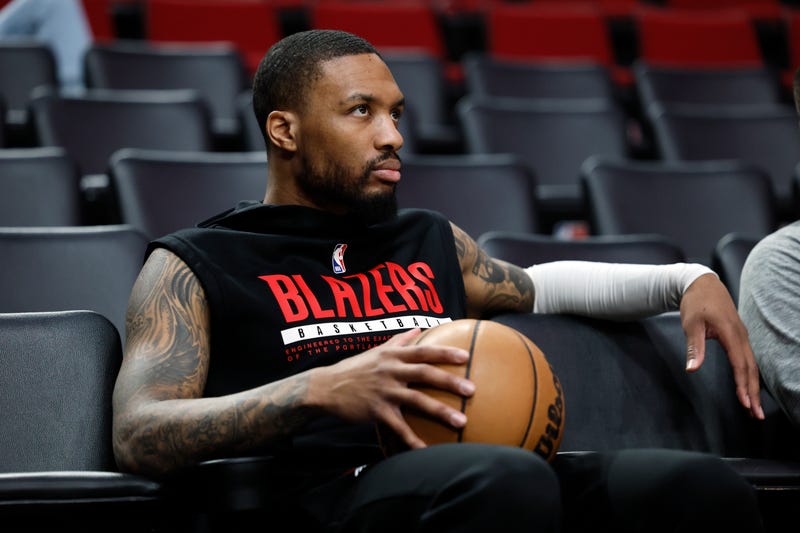 Dame on the pine