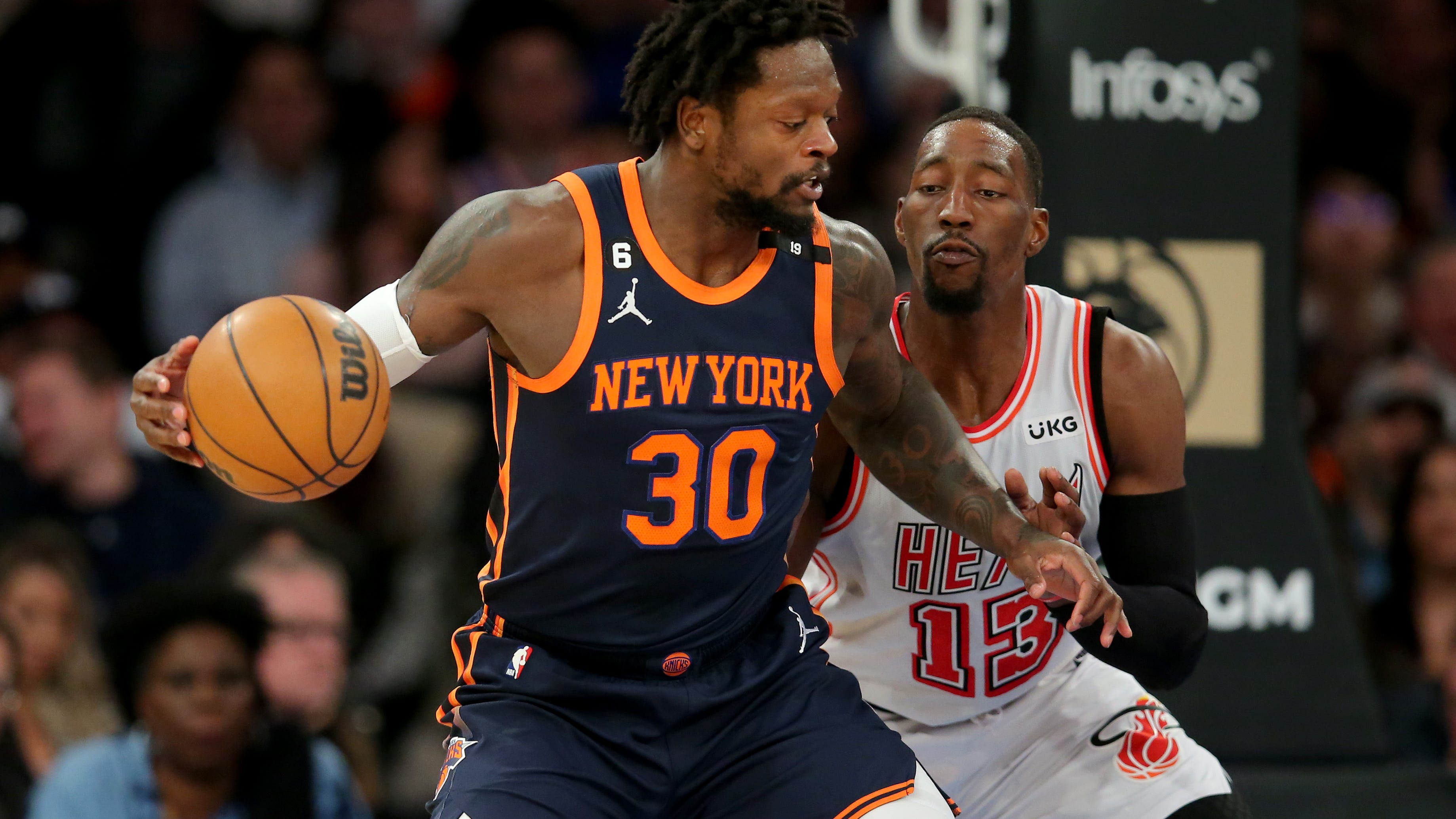 Julius Randle out at least two weeks with sprained ankle