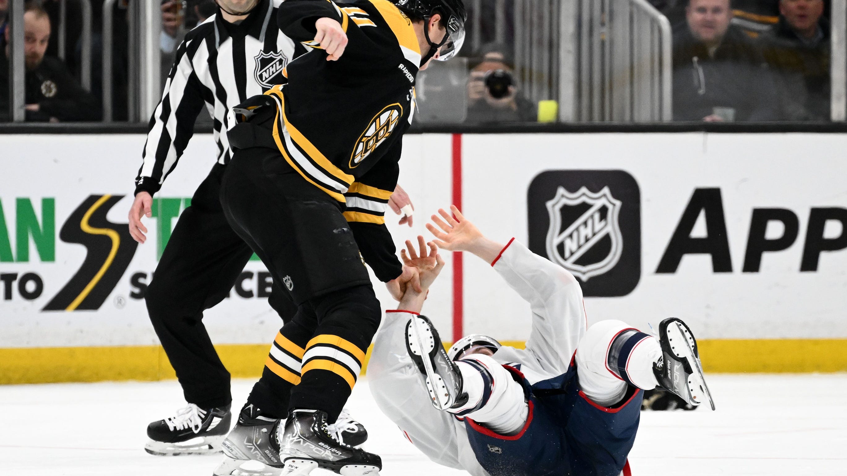 WATCH: Trent Frederic avenges crosscheck on Patrice Bergeron with one-punch KO