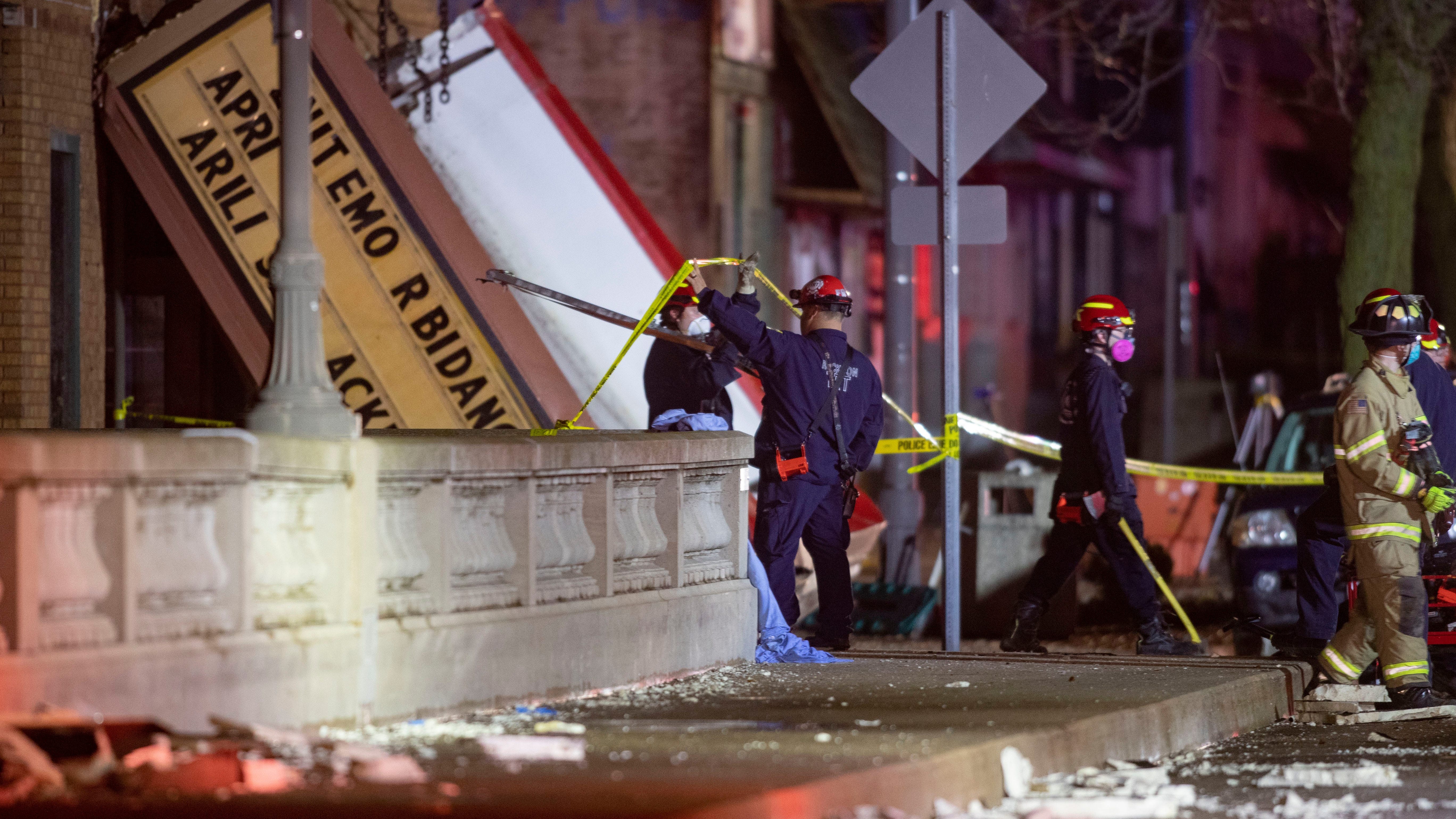 1 killed, 40 injured in roof collapse at concert in Belvidere