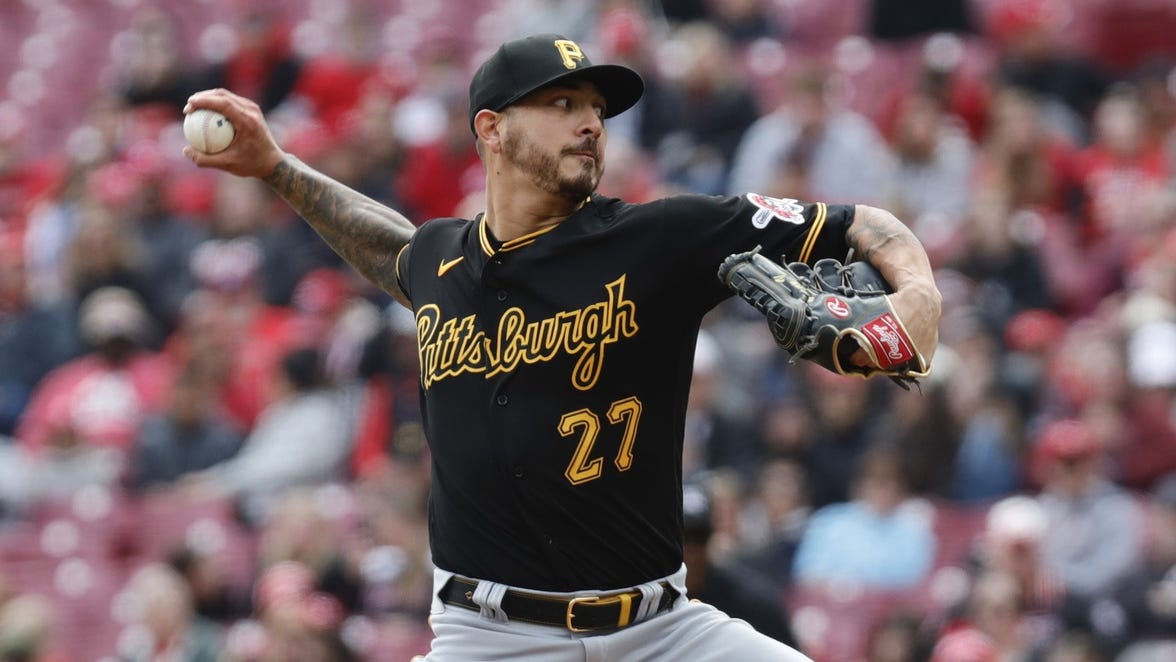 Velasquez back throwing, update on Oneil Cruz