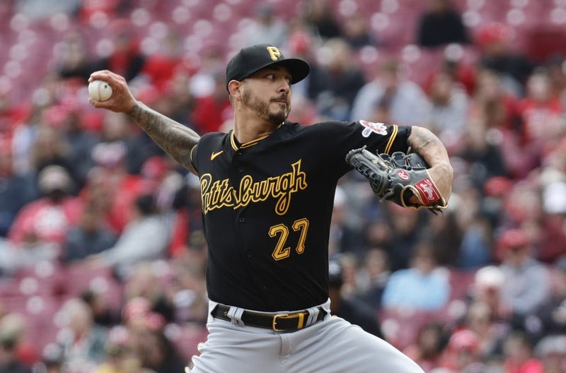 Vince Velasquez throwing