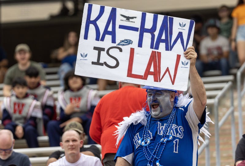 St. Louis Battlehawks fan