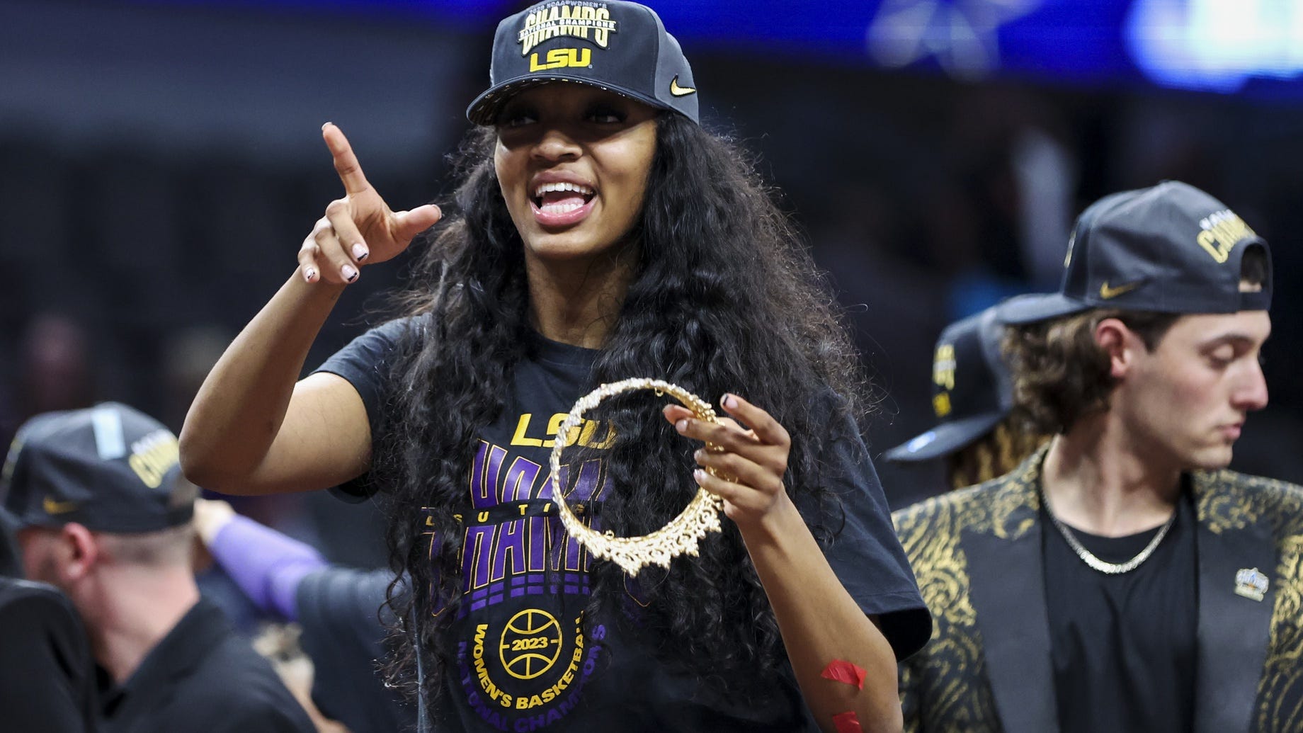 LSU's Reese gives fans steamy gift as she hits social media milestone