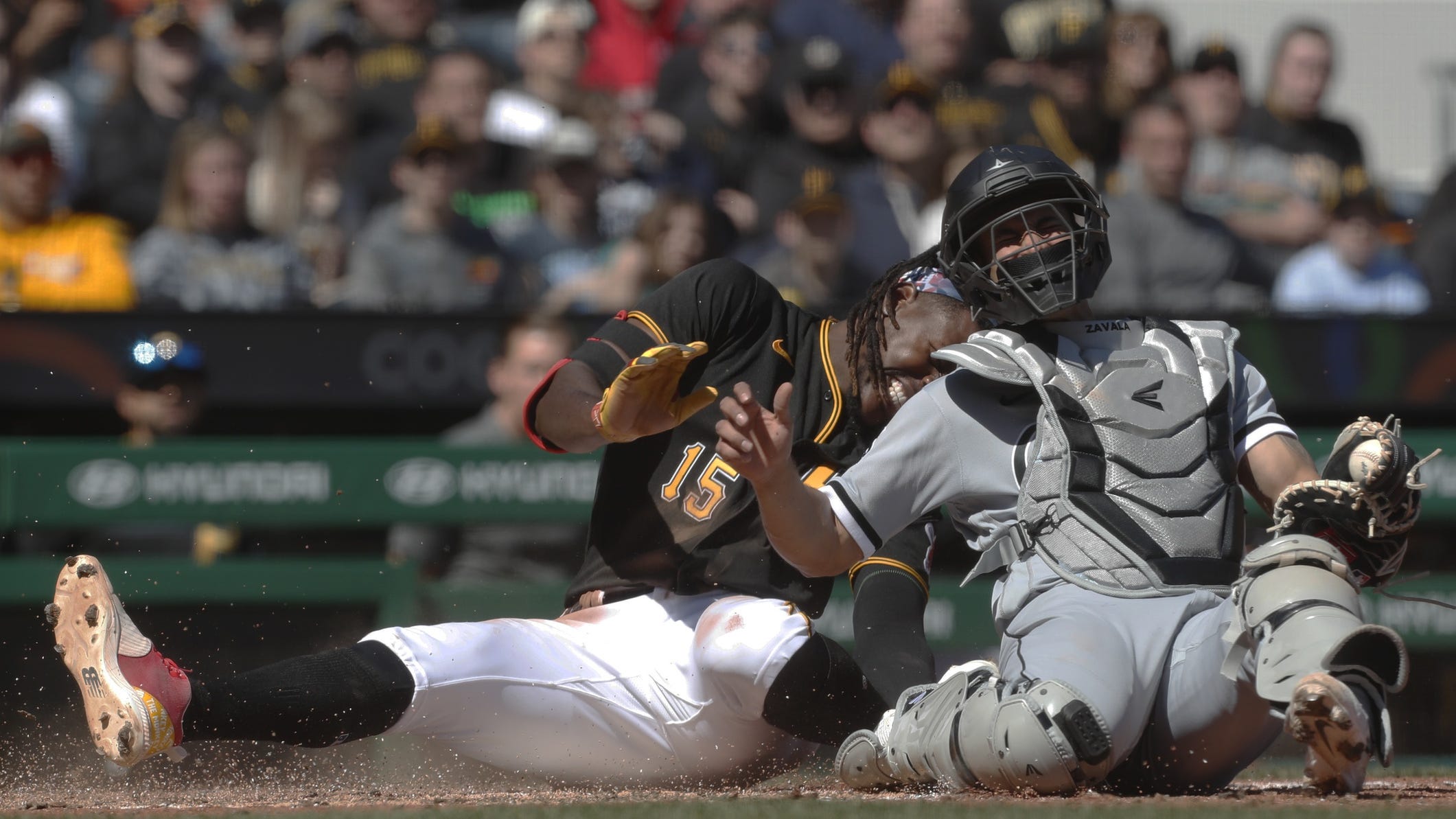 Cruz to miss four months after surgery on fractured ankle