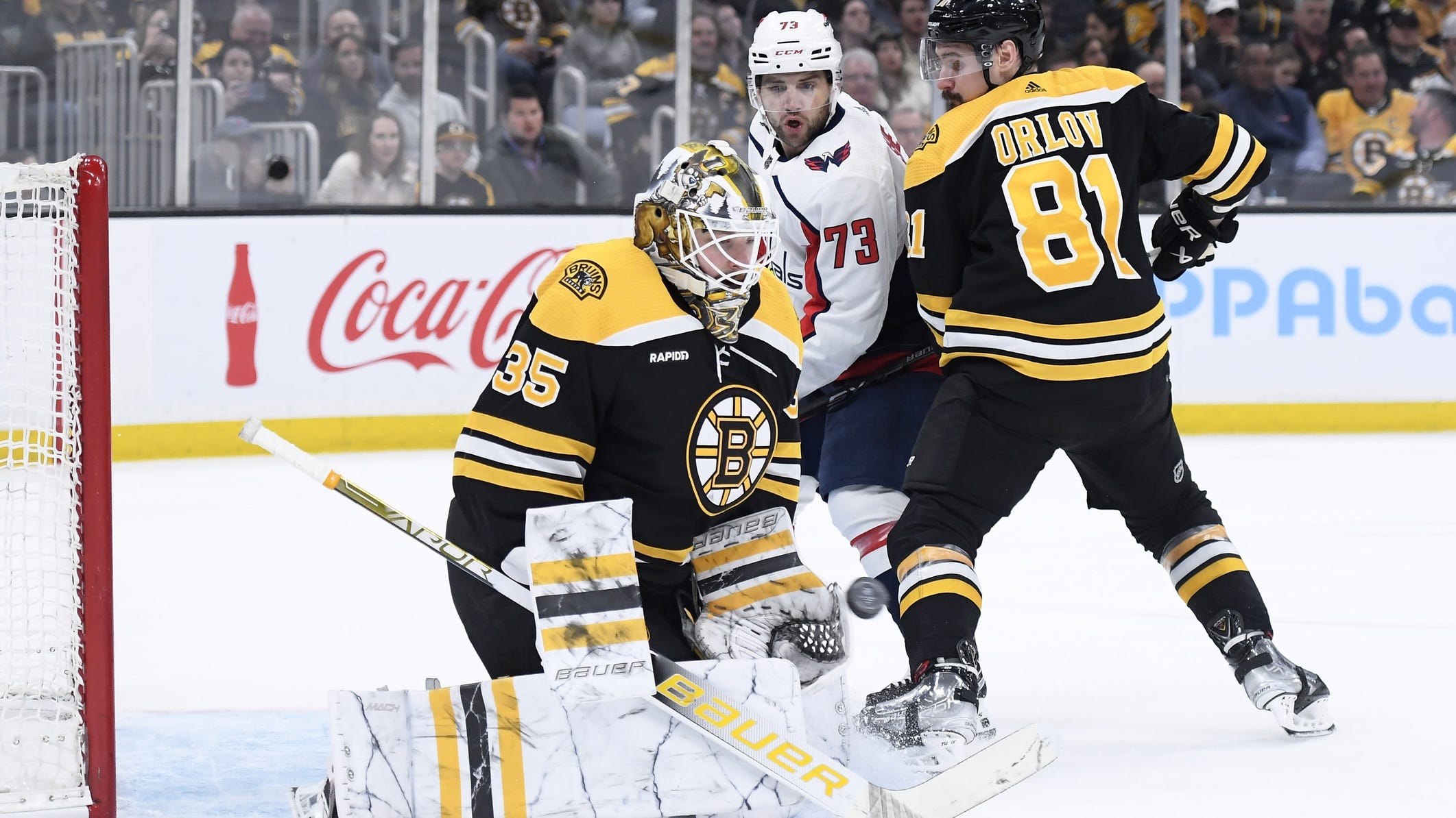 Jim Montgomery provides encouraging update after Linus Ullmark injury scare