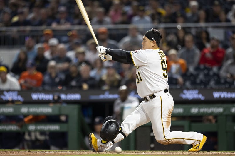 Ji-Man Choi swinging