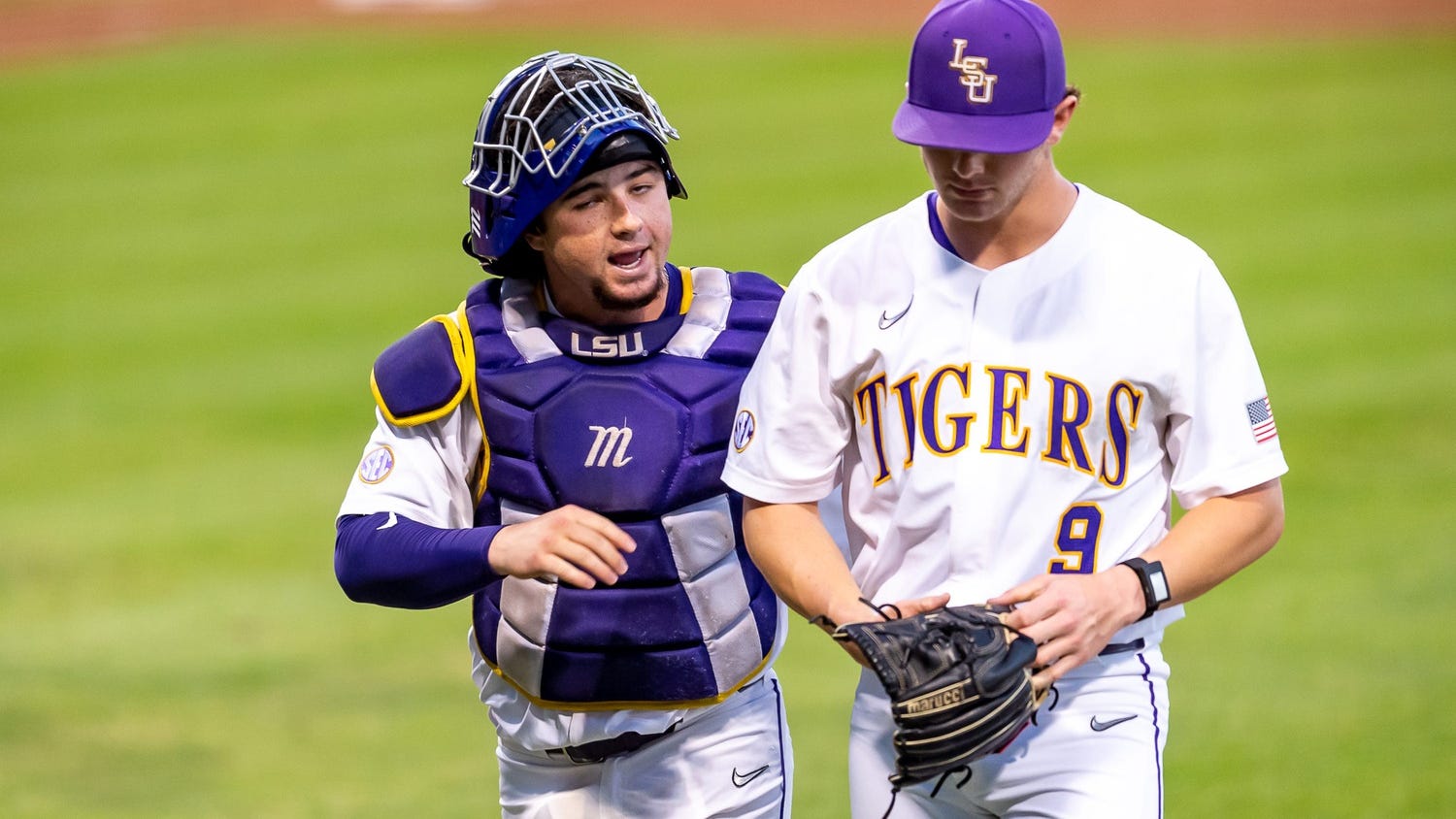 LSU baseball slips from top spot in polls for first time after stumble at Auburn