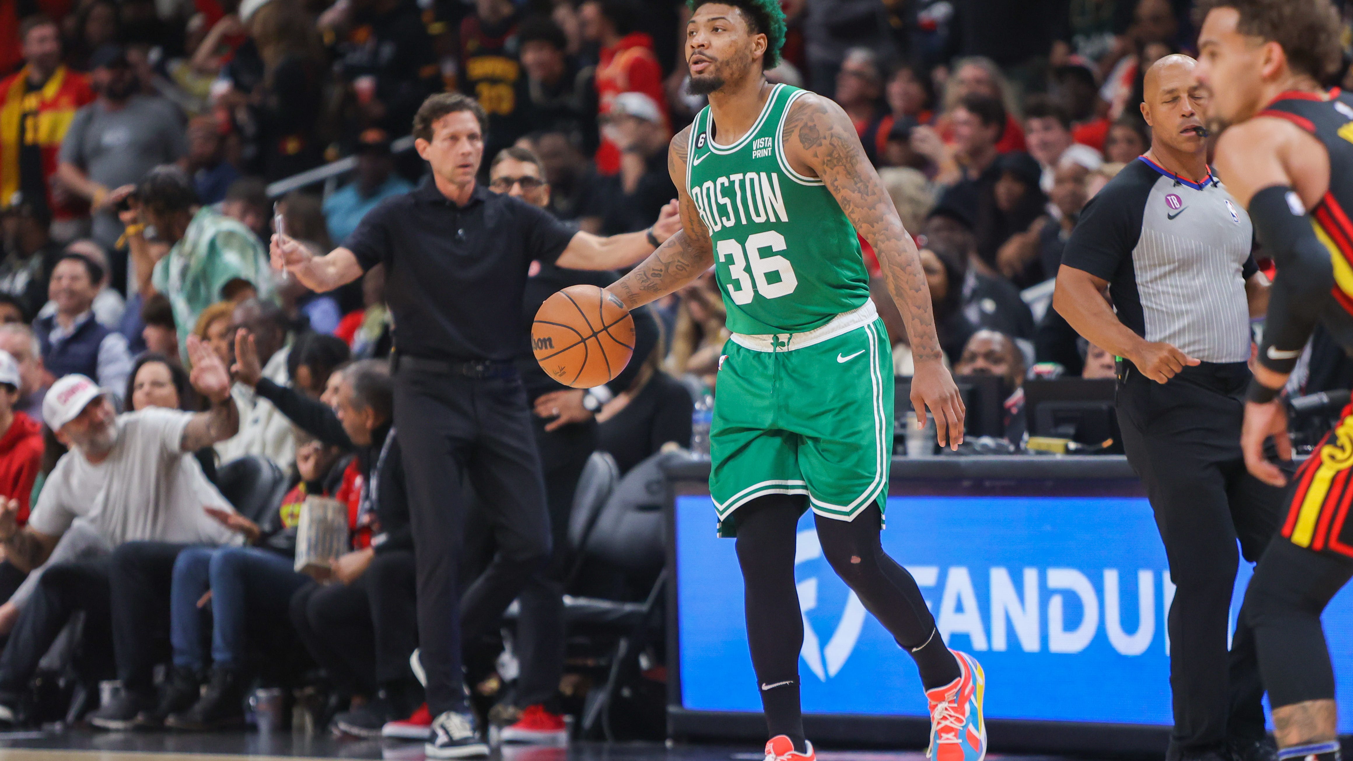 Celtics finally close out Hawks, set to face 76ers
