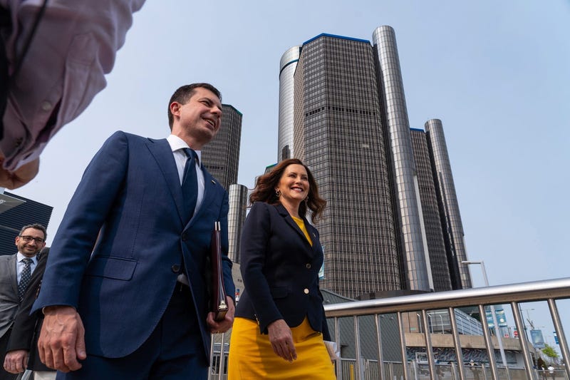 Pete Buttigieg and Gretchen Whitmer near Detroit's Renaissance Center