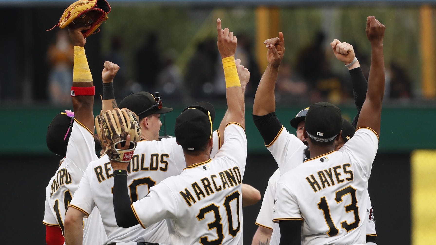 Bucs sweep Cardinals, Bednar saves every game